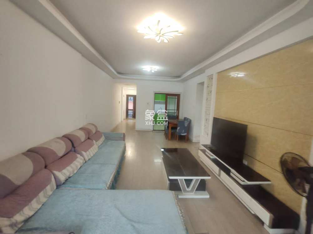 金轮翡翠名园  3室2厅1卫    70.0万