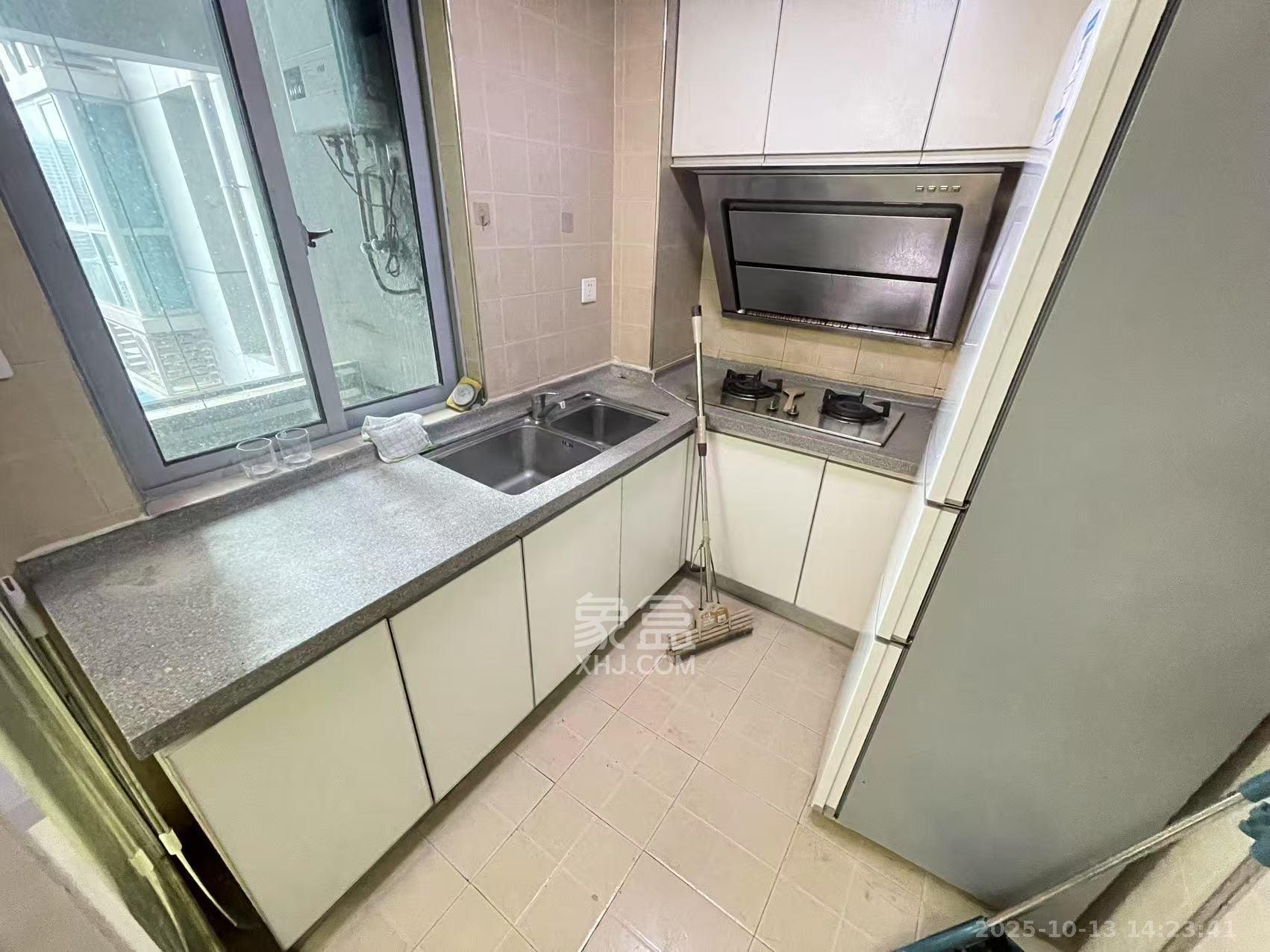 五一中央领御  3室1厅1卫    3600.0元/月室内图