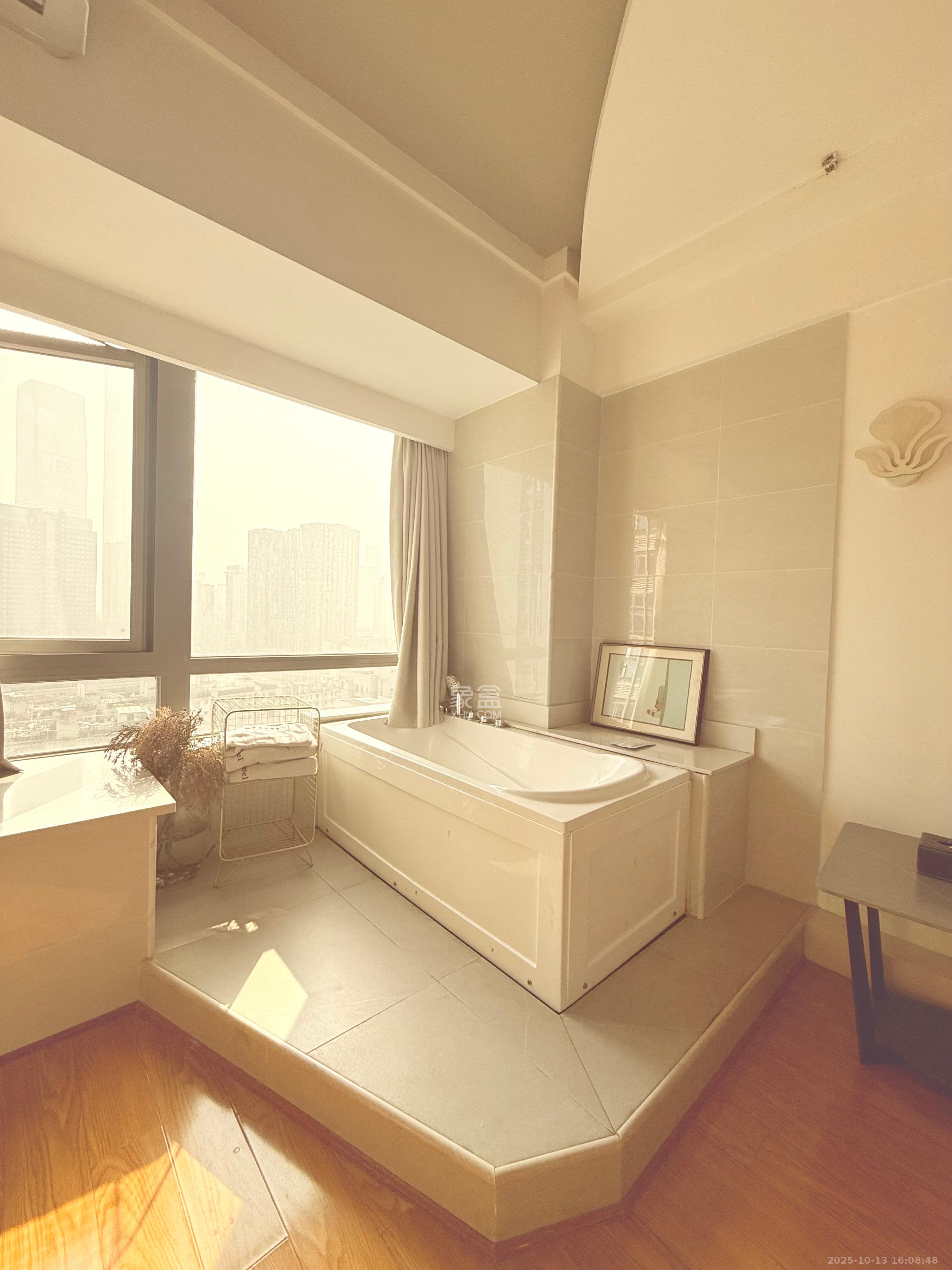 阳光城檀悦  1室1厅1卫    2600.0元/月室内图