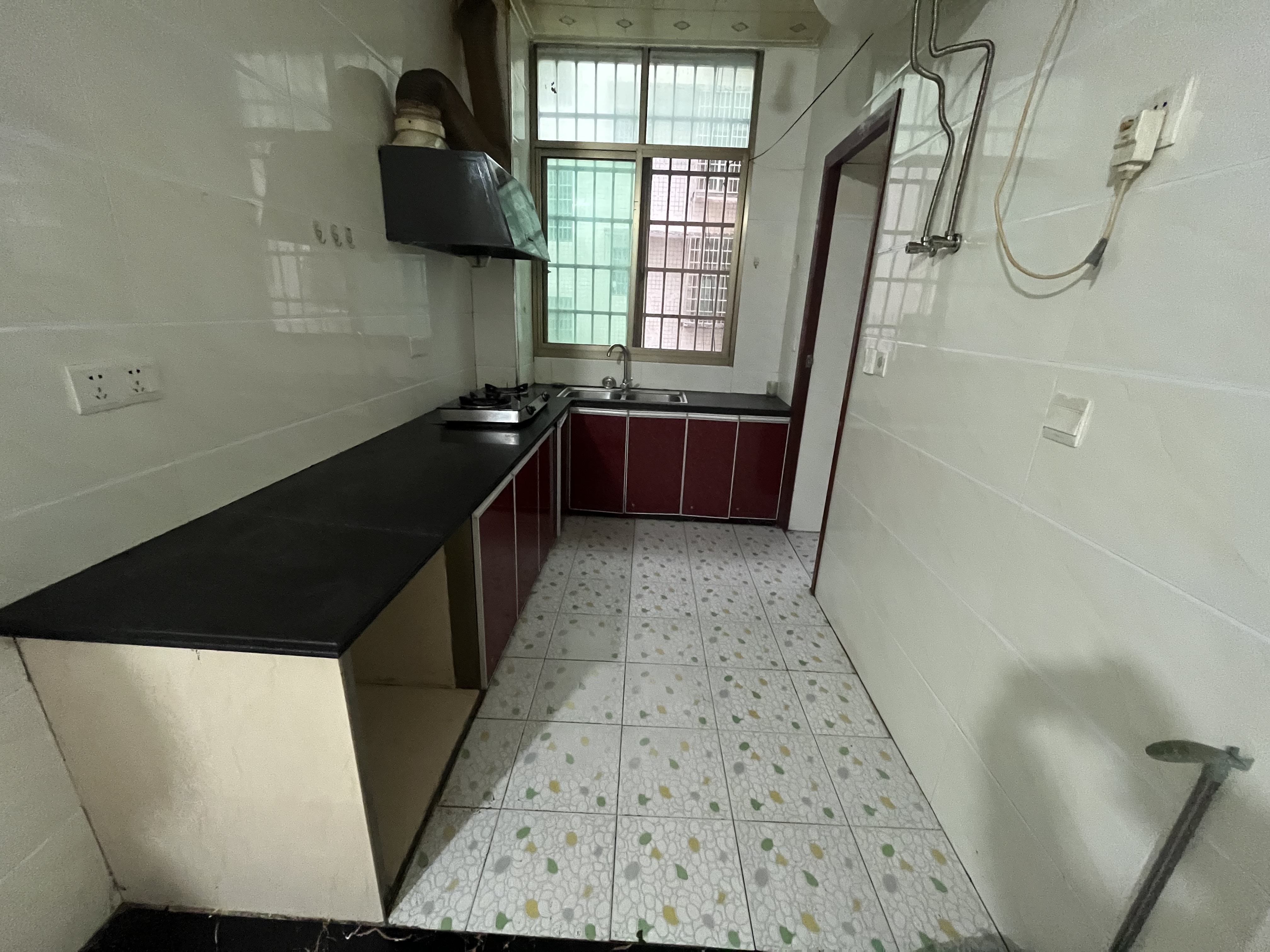 罗家小区西区 2室1厅1卫 800.0元/月 罗家小区西区 2室1厅1卫 800.0元/月室内图