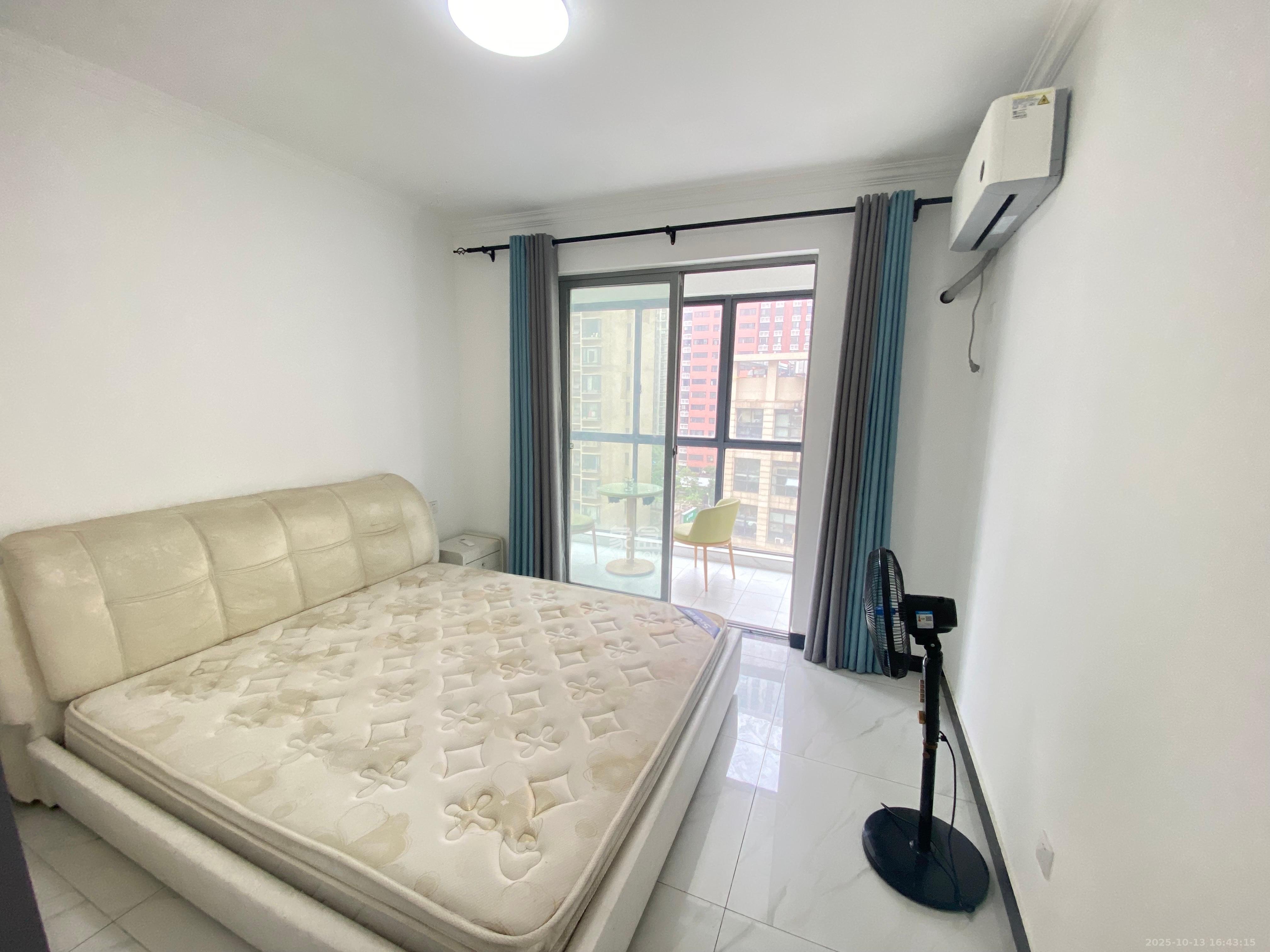 汇景豪庭 2室2厅1卫 2400.0元/月 汇景豪庭 2室2厅1卫 2400.0元/月室内图