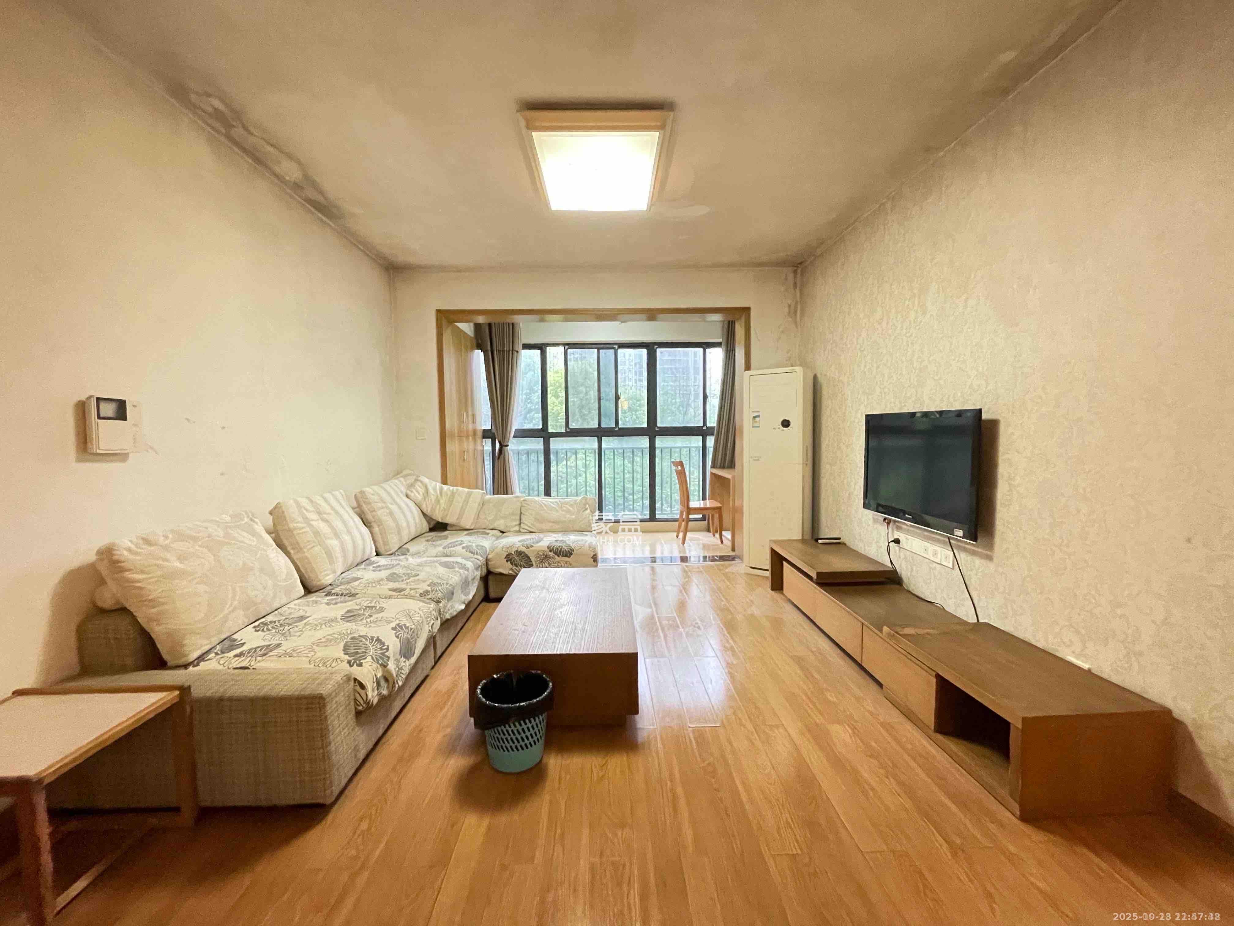 保利麓谷林语B区 1室1厅1卫 790.0元/月 保利麓谷林语B区 1室1厅1卫 790.0元/月室内图