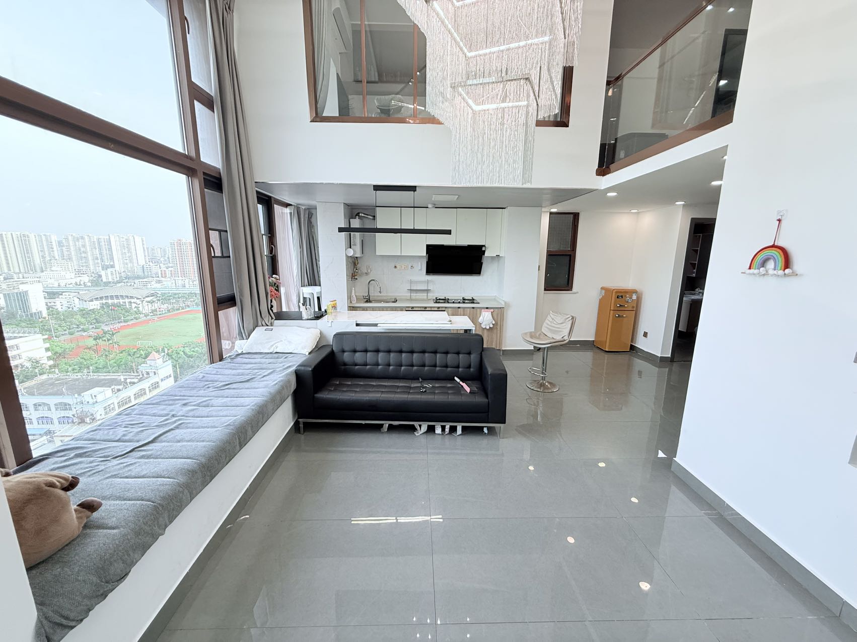 金龙城市广场二期  3室2厅2卫    3800.0元/月室内图