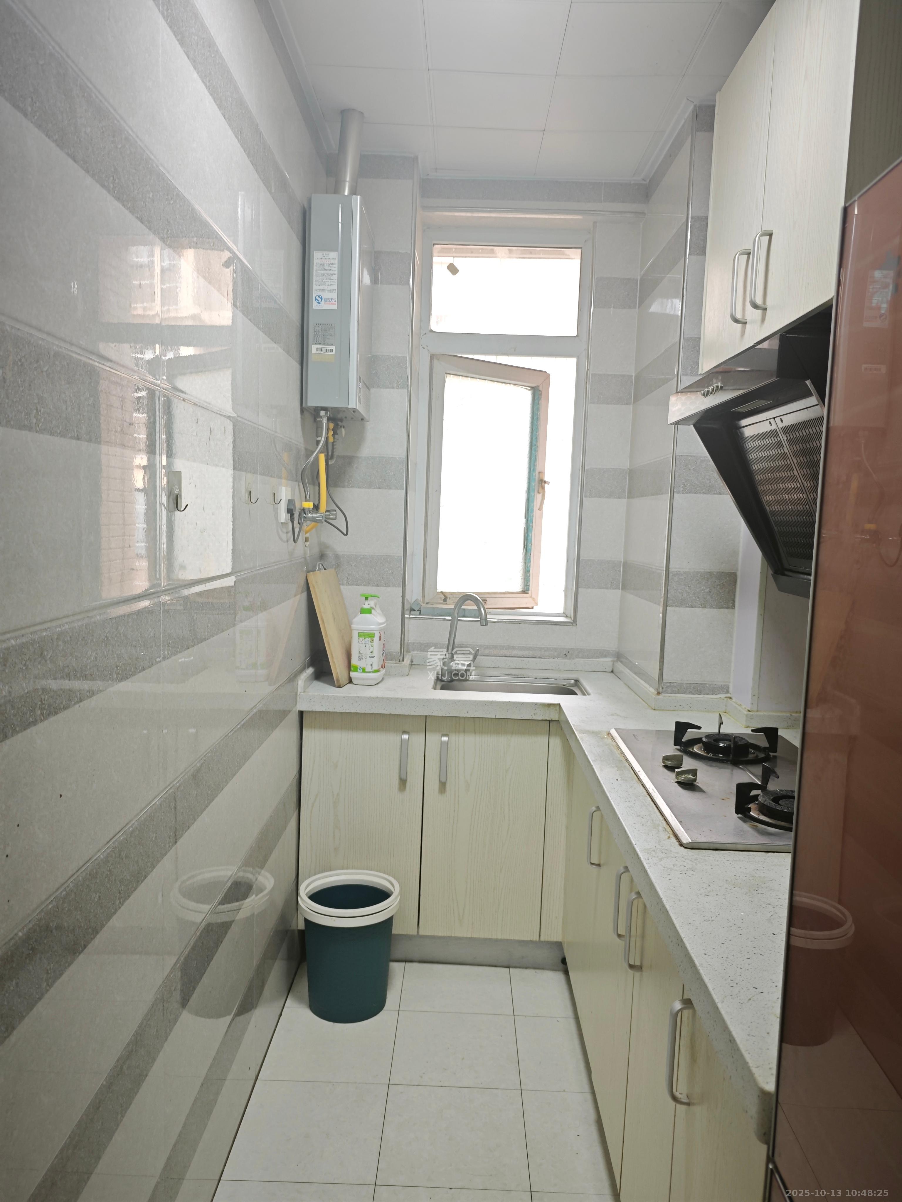 爵士湘 1室1厅1卫 1150.0元/月 爵士湘 1室1厅1卫 1150.0元/月室内图