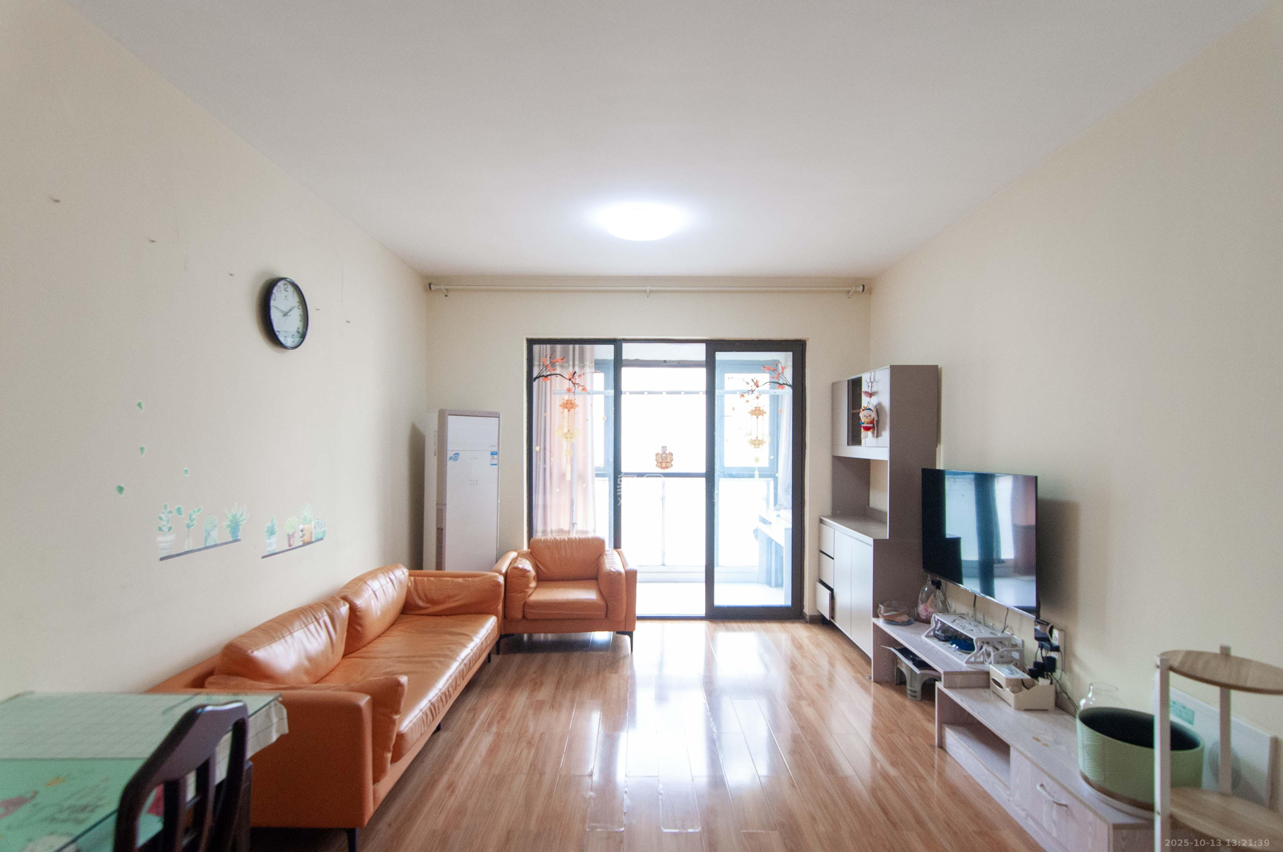 金茂梅溪湖  2室2厅1卫    128.0万