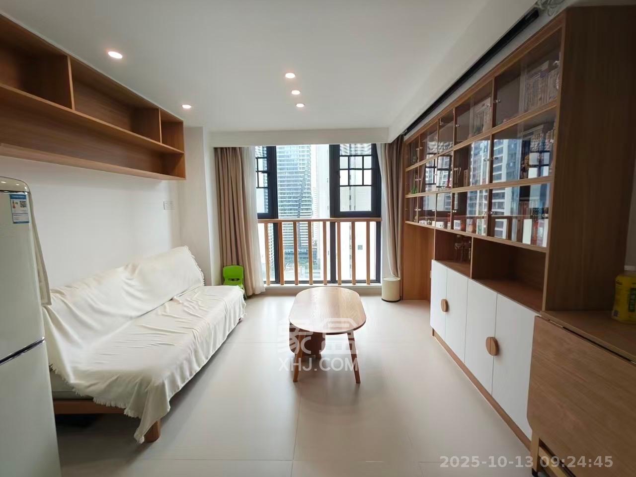 中国铁建湘语梅溪  2室1厅1卫    2400.0元/月