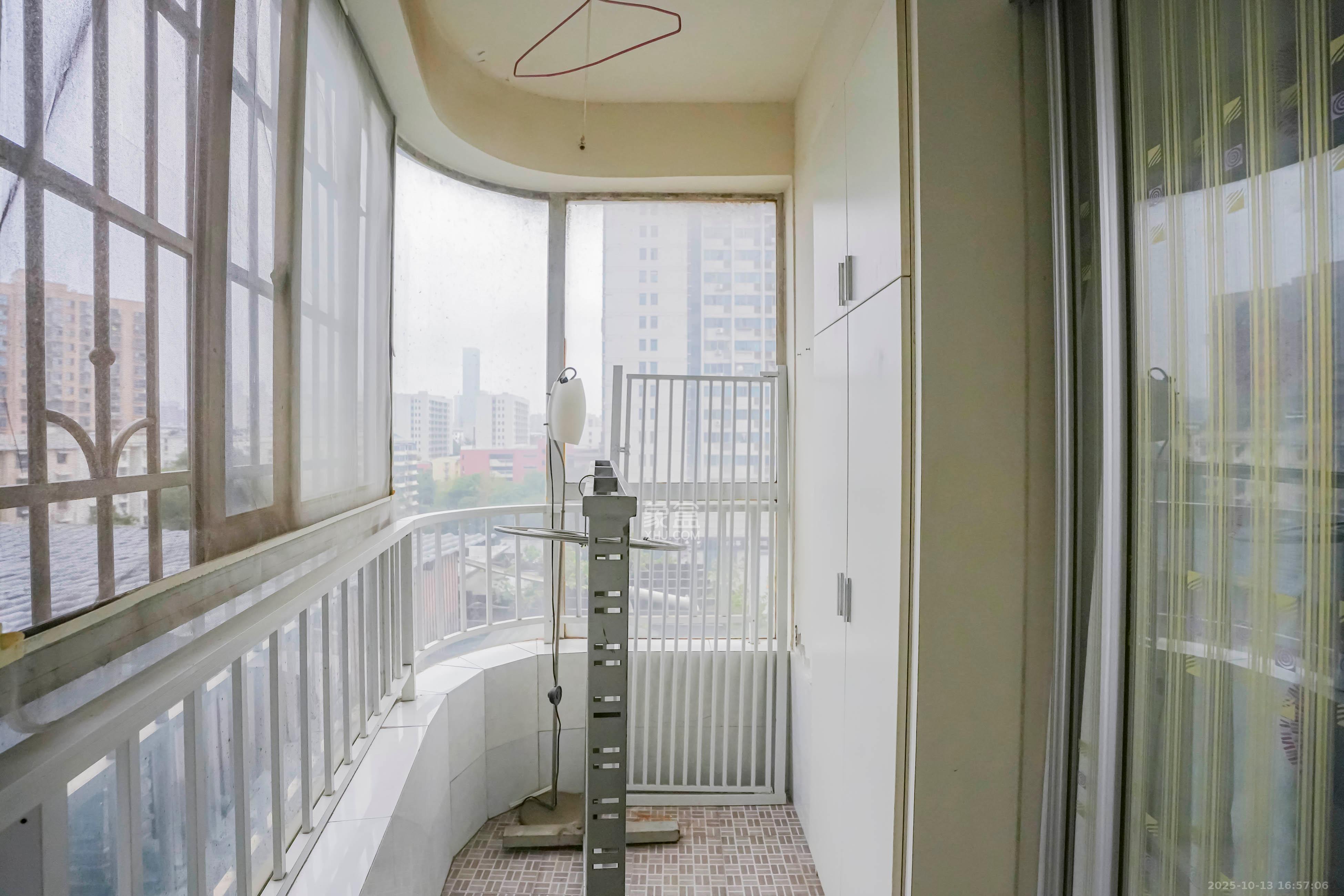 新家园  2室1厅1卫    58.0万 新家园  2室1厅1卫    58.0万阳台