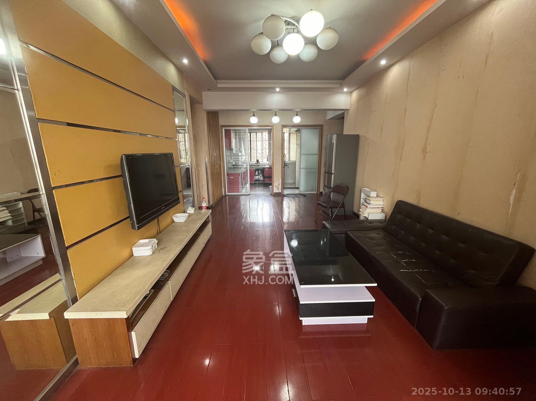 上河国际B座 2室2厅1卫 2100.0元/月 上河国际B座 2室2厅1卫 2100.0元/月室内图