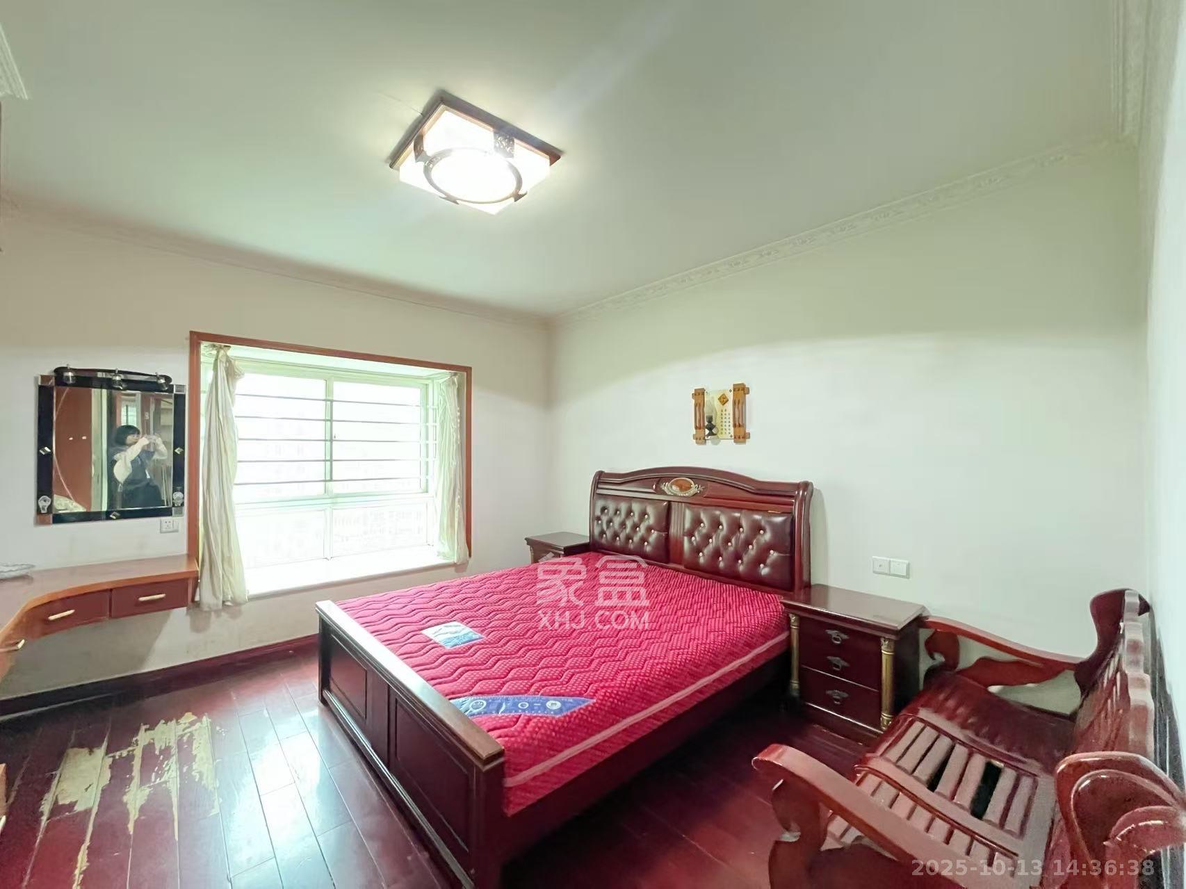 格林星城 3室2厅2卫 2400.0元/月 格林星城 3室2厅2卫 2400.0元/月室内图