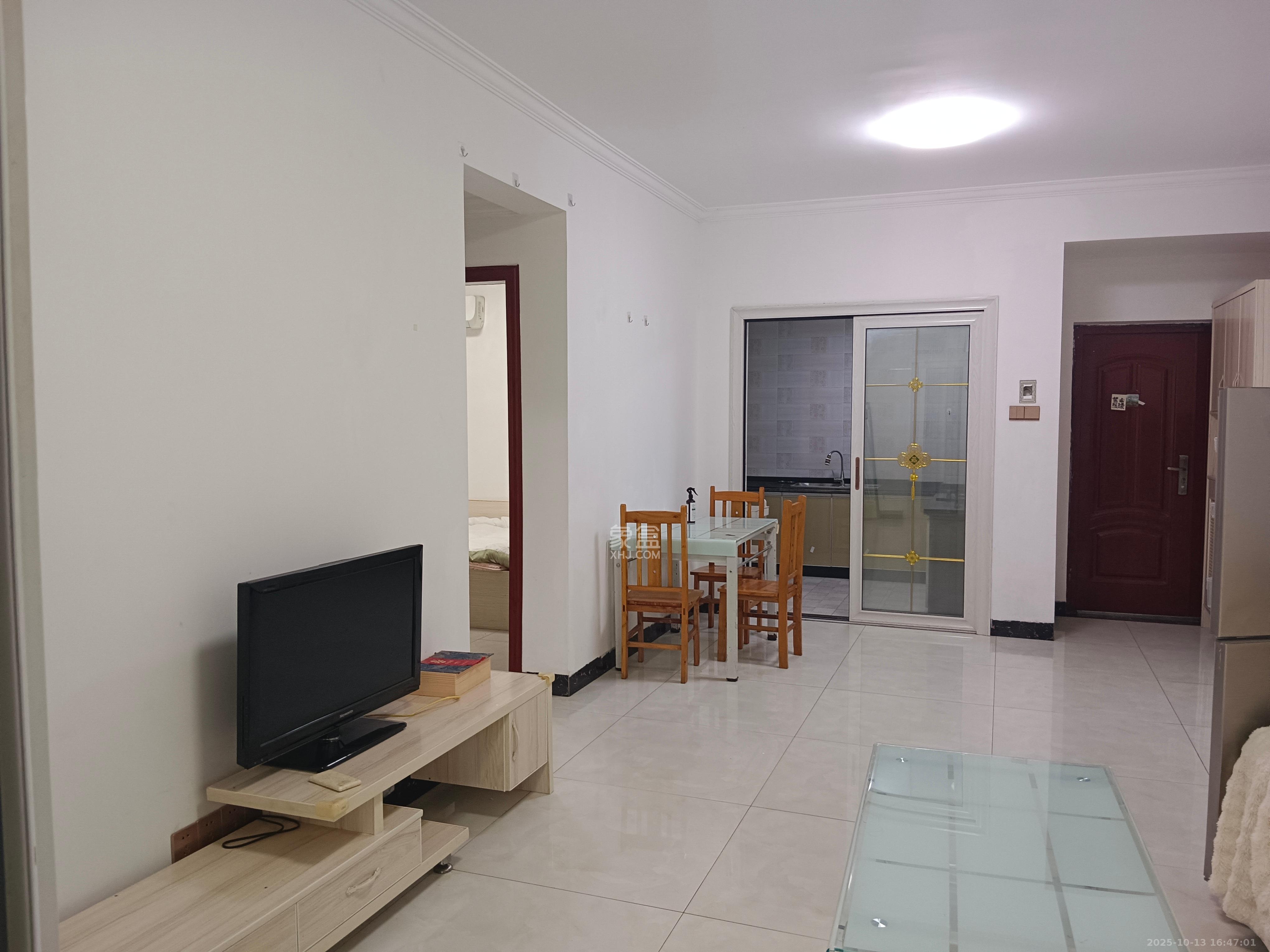 嘉顺苑 2室2厅1卫 2000.0元/月 嘉顺苑 2室2厅1卫 2000.0元/月室内图