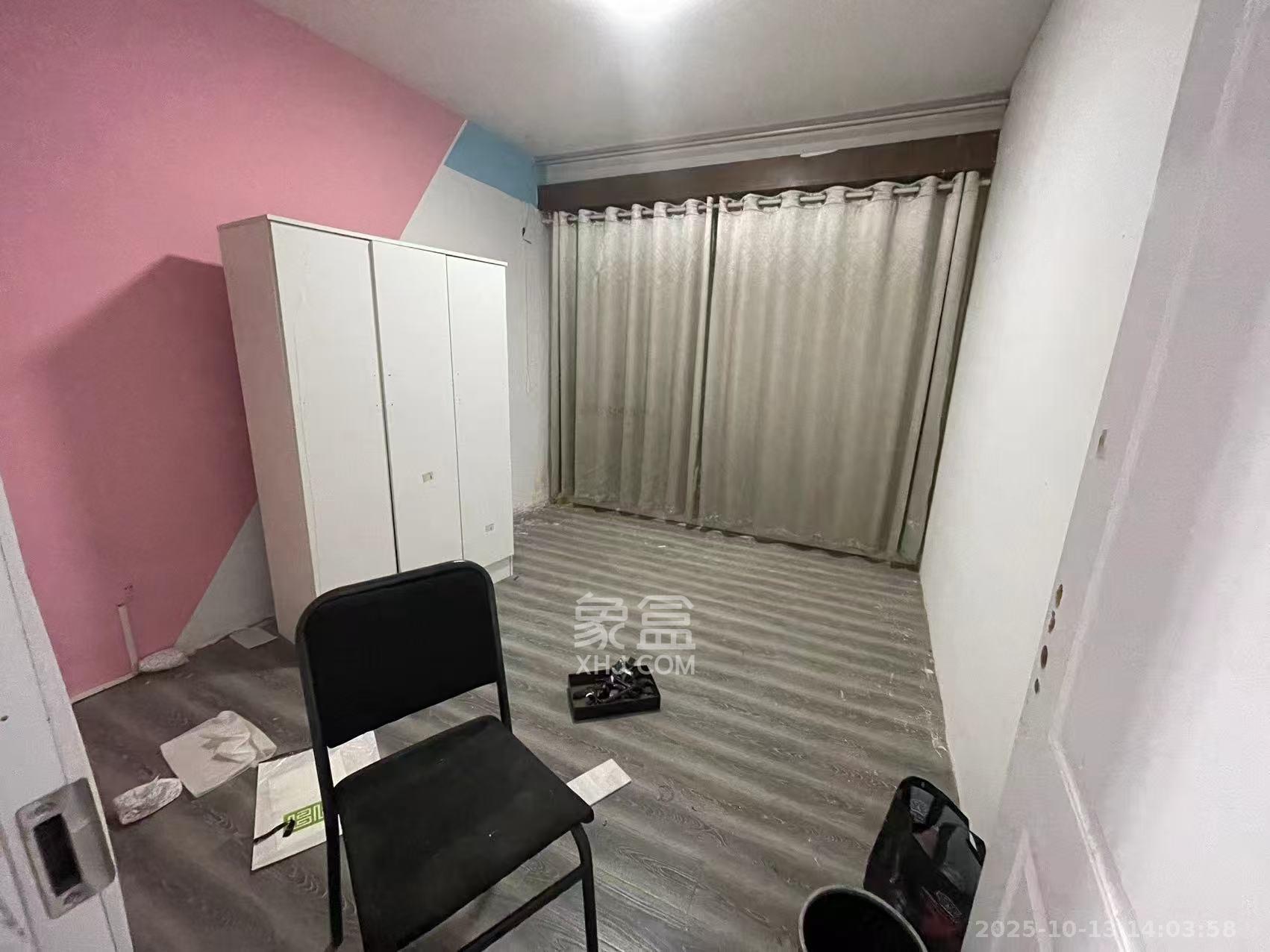 欧陆经典  6室2厅2卫    4500.0元/月 欧陆经典  6室2厅2卫    4500.0元/月