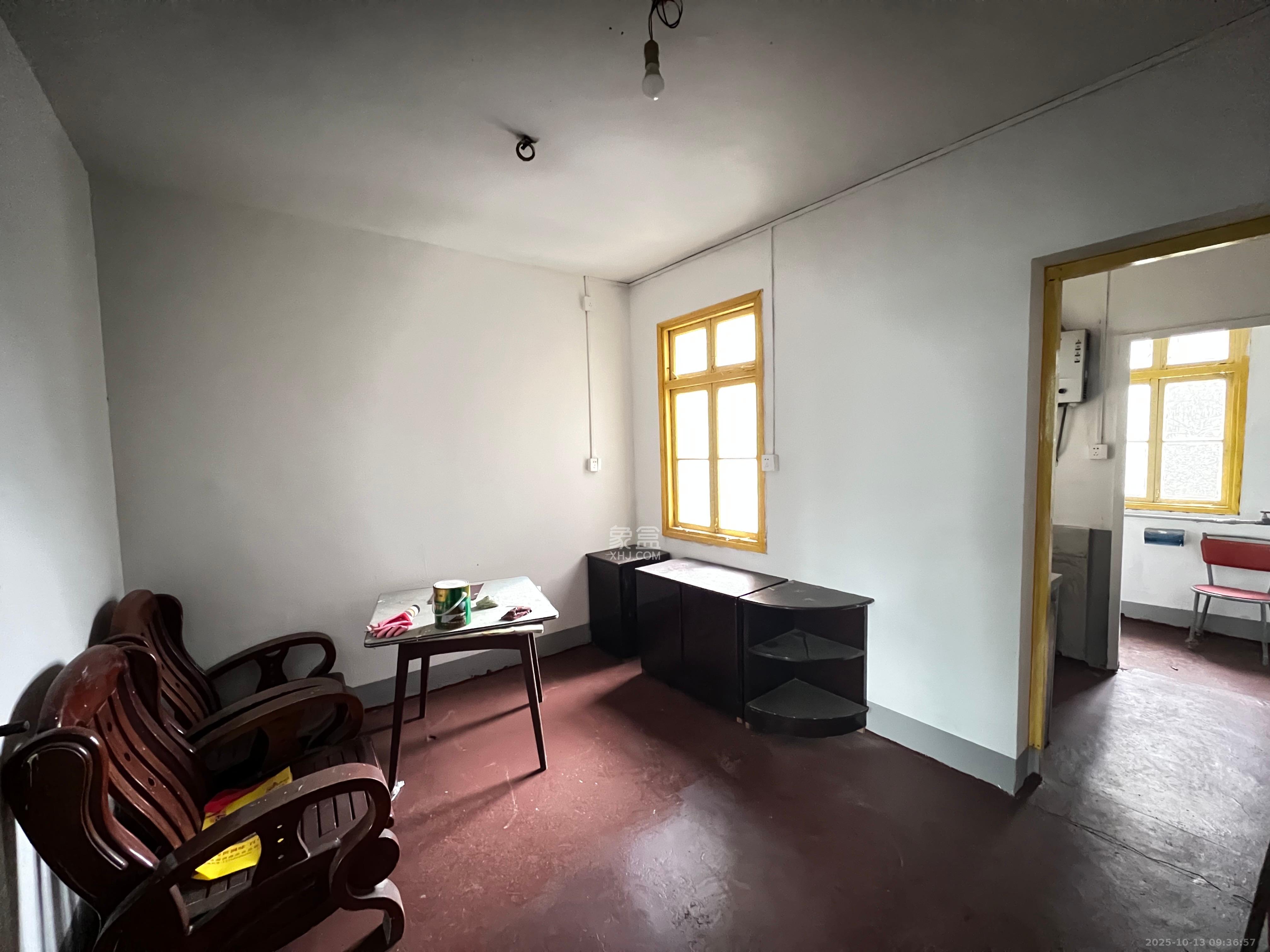 新天小区 2室1厅1卫 1000.0元/月 新天小区 2室1厅1卫 1000.0元/月室内图