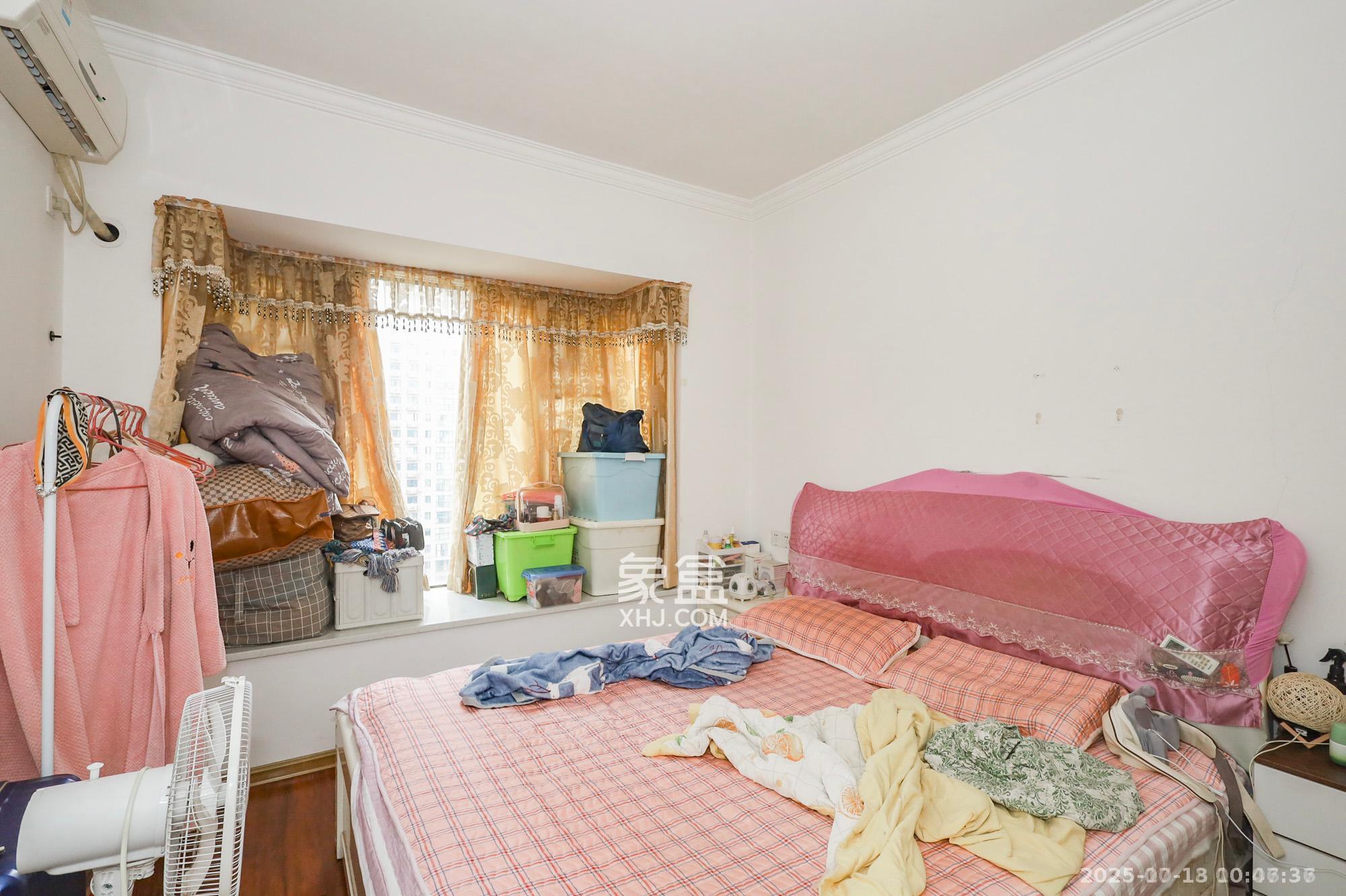 钰龙天下二期（钰龙佳园）  2室2厅1卫    2400.0元/月室内图