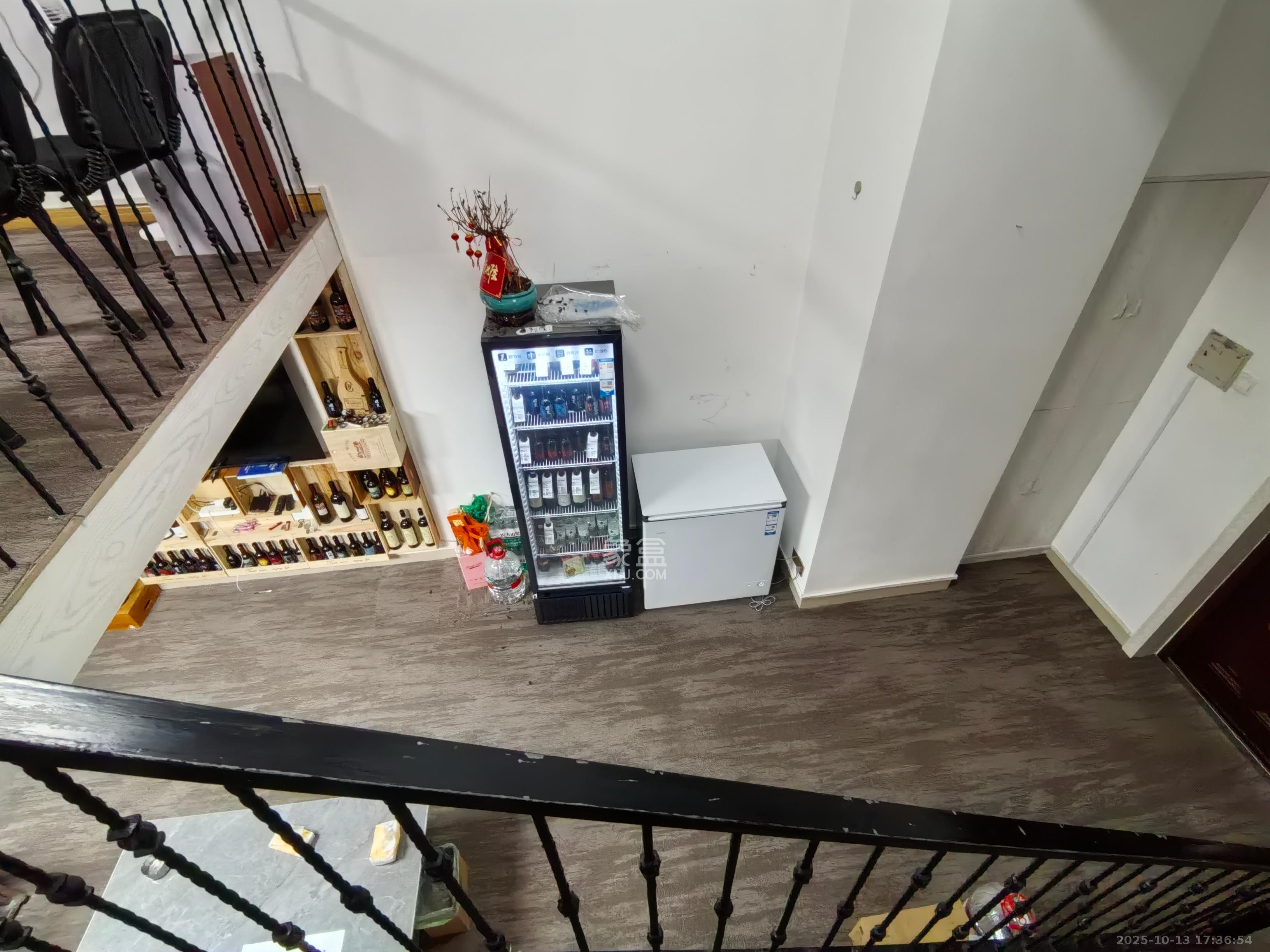 天健壹平方英里（天健芙蓉盛世二期）   50.0㎡      3500.0元/月室内图