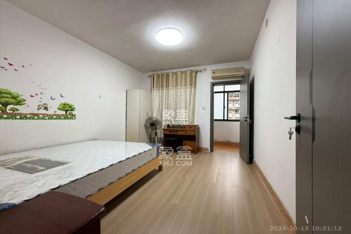 左家塘印刷厂宿舍(人印宿舍) 1室0厅0卫 1300.0元/月 左家塘印刷厂宿舍(人印宿舍) 1室0厅0卫 1300.0元/月室内图