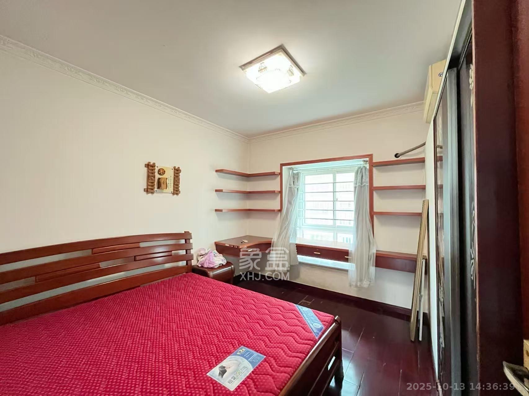 格林星城 3室2厅2卫 2400.0元/月 格林星城 3室2厅2卫 2400.0元/月室内图