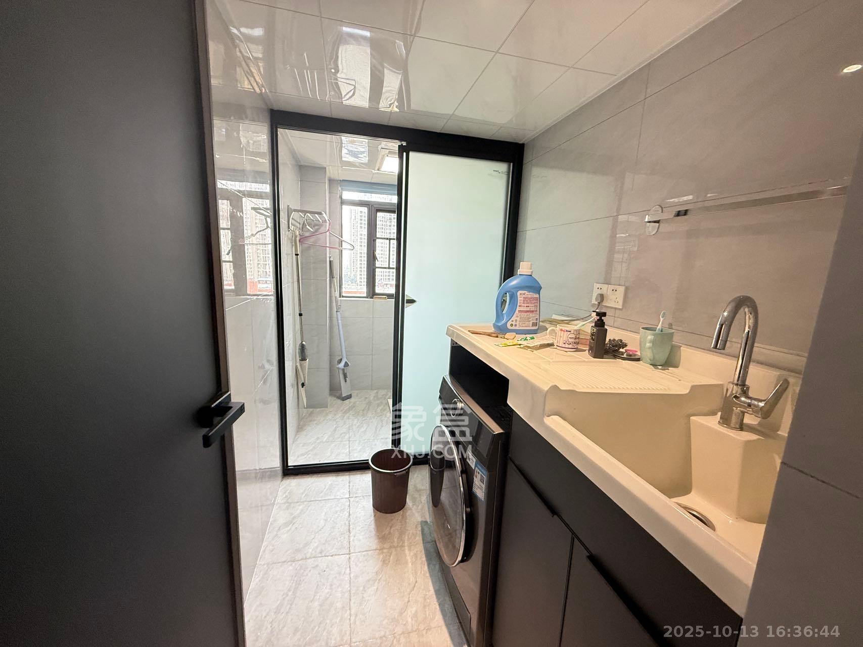 九华世纪城 4室2厅2卫 1600.0元/月 九华世纪城 4室2厅2卫 1600.0元/月室内图