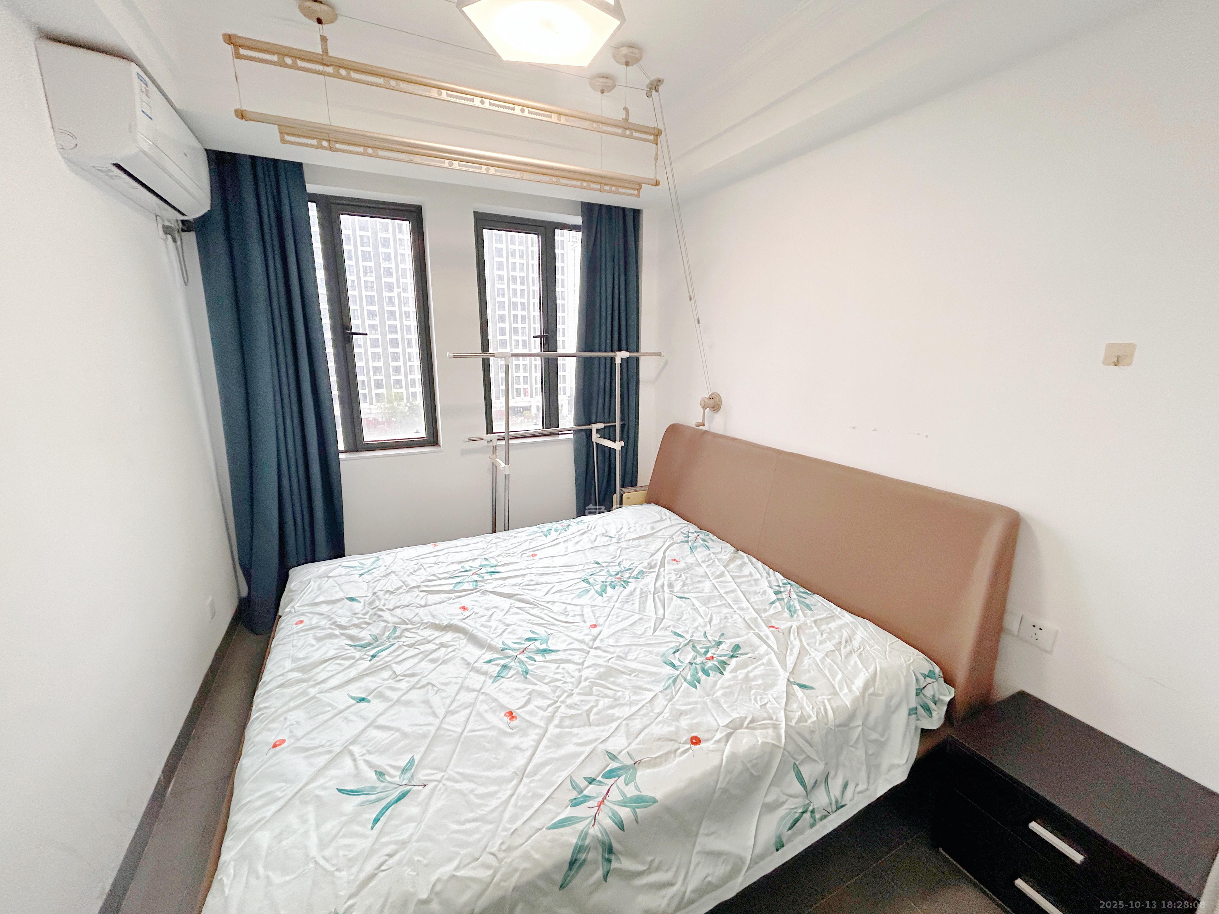 欧亚达国际广场  1室1厅1卫    2000.0元/月室内图