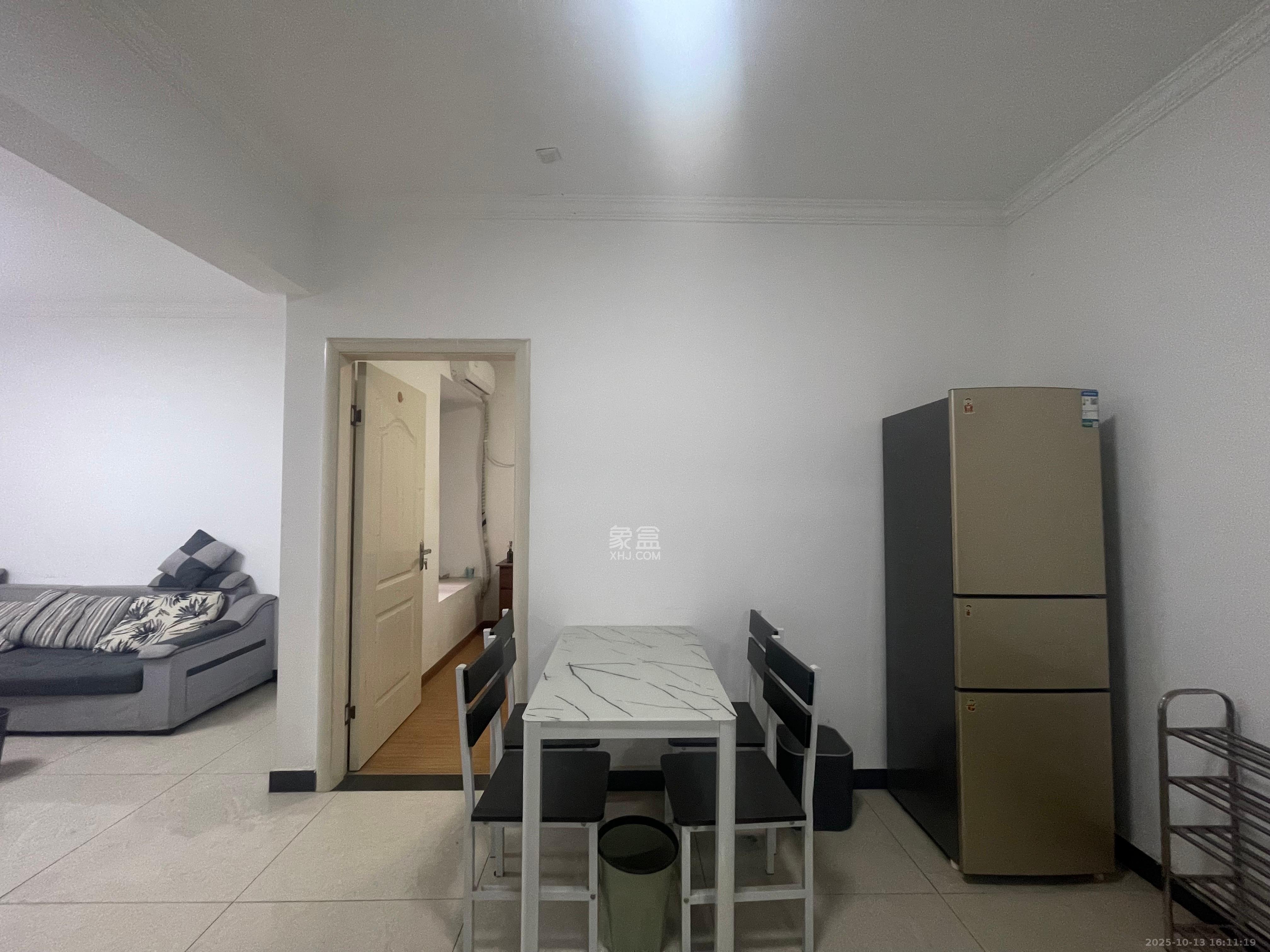 盛世耀凯  2室2厅1卫    2000.0元/月 盛世耀凯  2室2厅1卫    2000.0元/月室内图