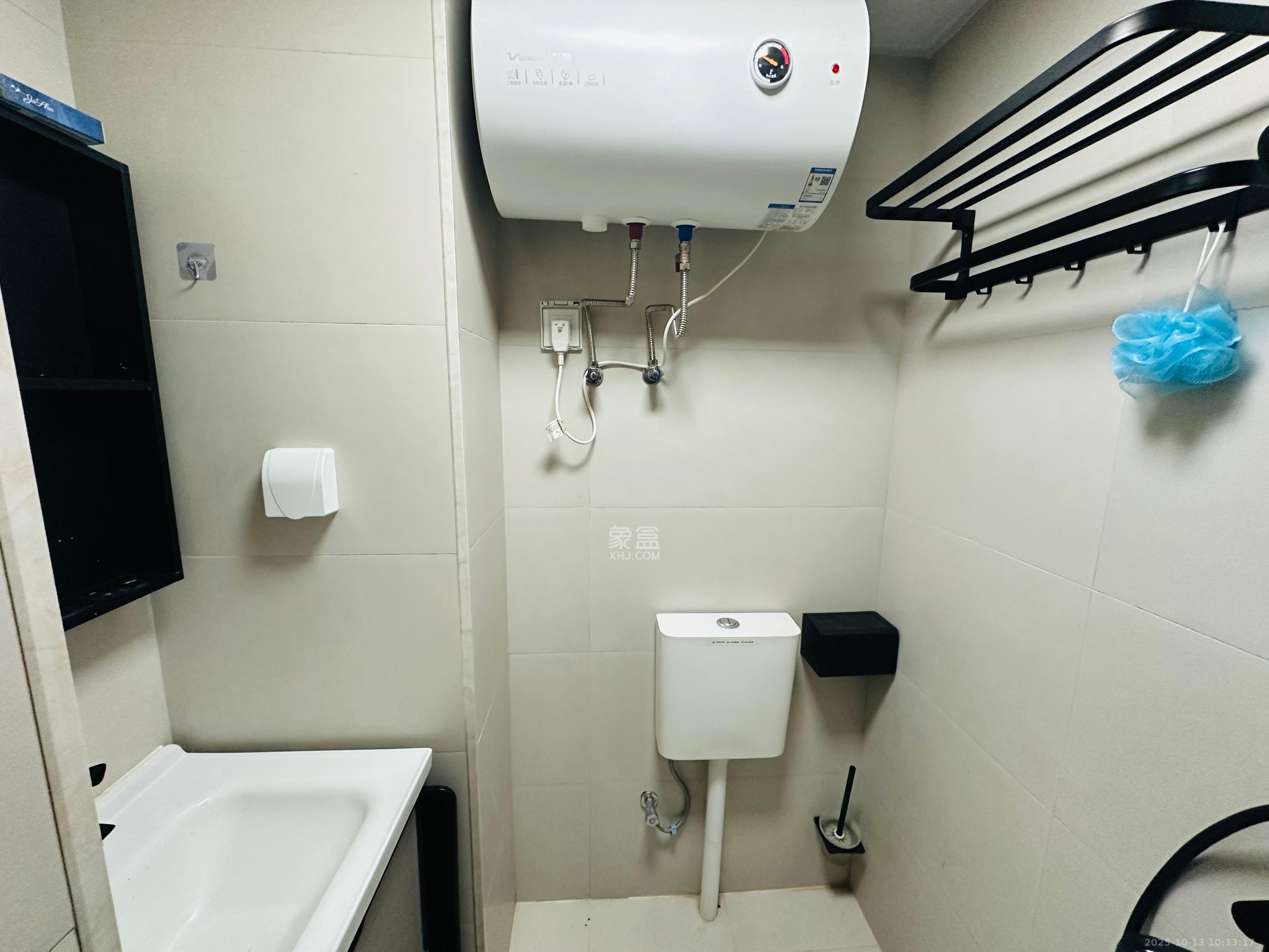 龙湖铂金岛  1室1厅1卫    1450.0元/月 龙湖铂金岛  1室1厅1卫    1450.0元/月室内图