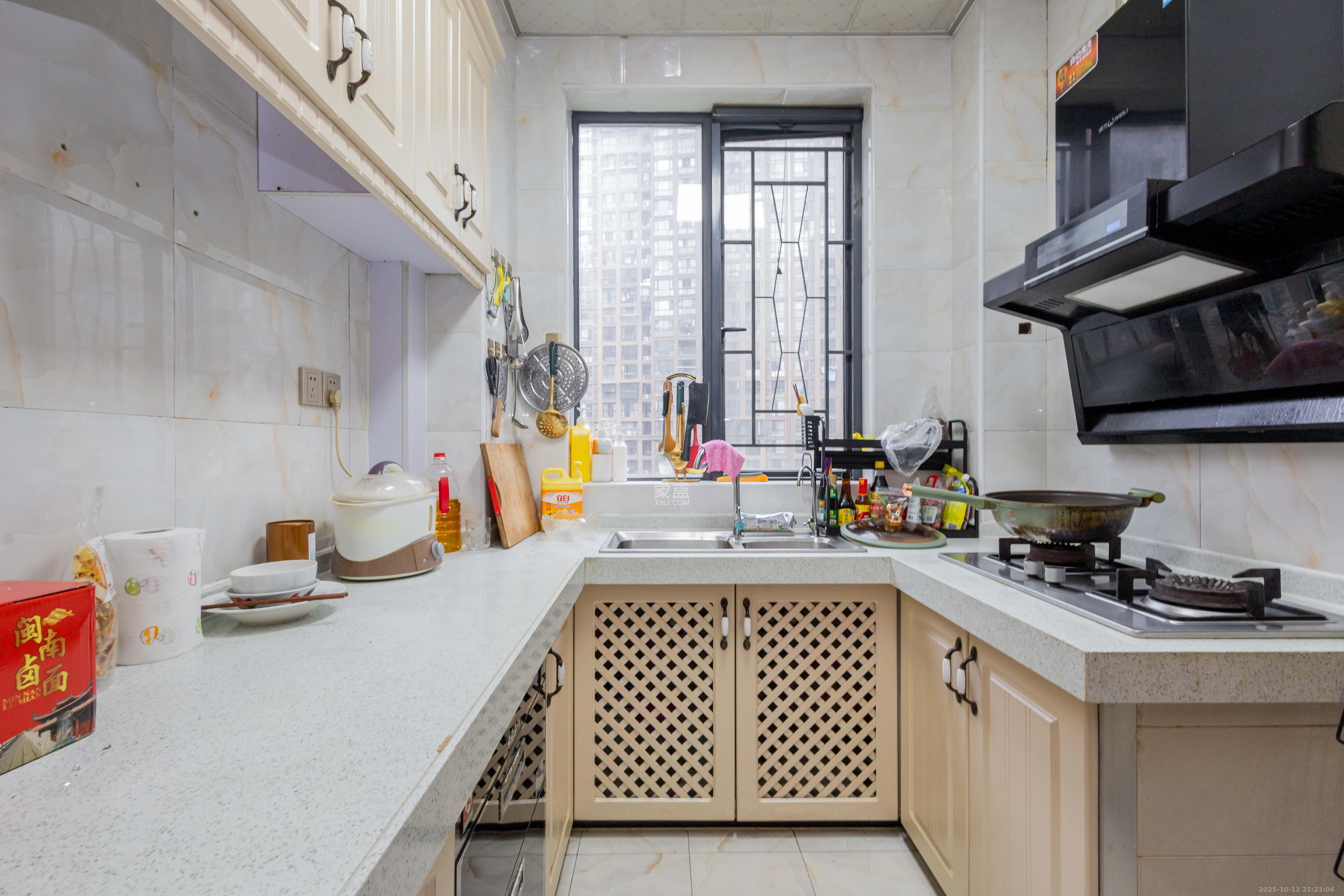 辉煌国际城一期 4室2厅2卫 149.0万 辉煌国际城一期 4室2厅2卫 149.0万厨房