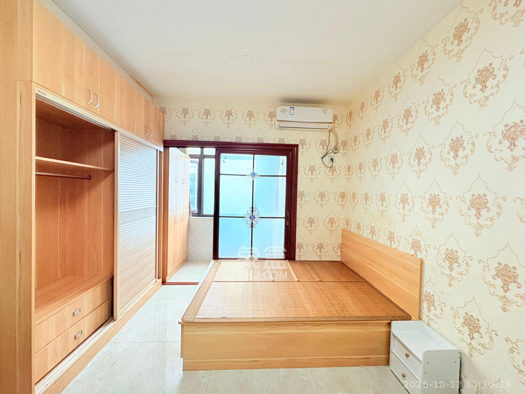 喜盈门范城 1室1厅1卫 1500.0元/月 喜盈门范城 1室1厅1卫 1500.0元/月室内图