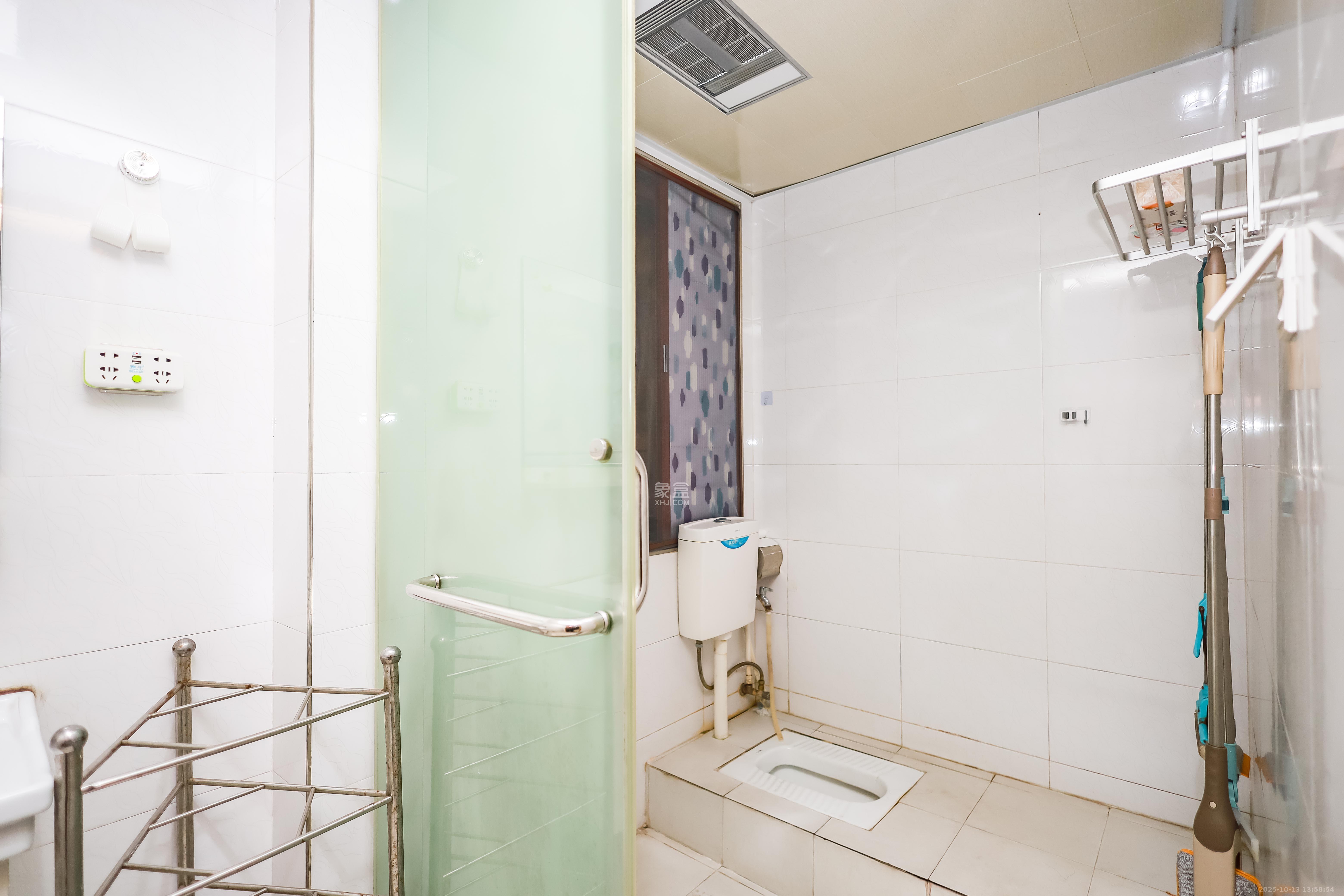 天麓尚层  3室2厅2卫    148.0万 天麓尚层  3室2厅2卫    148.0万卫生间