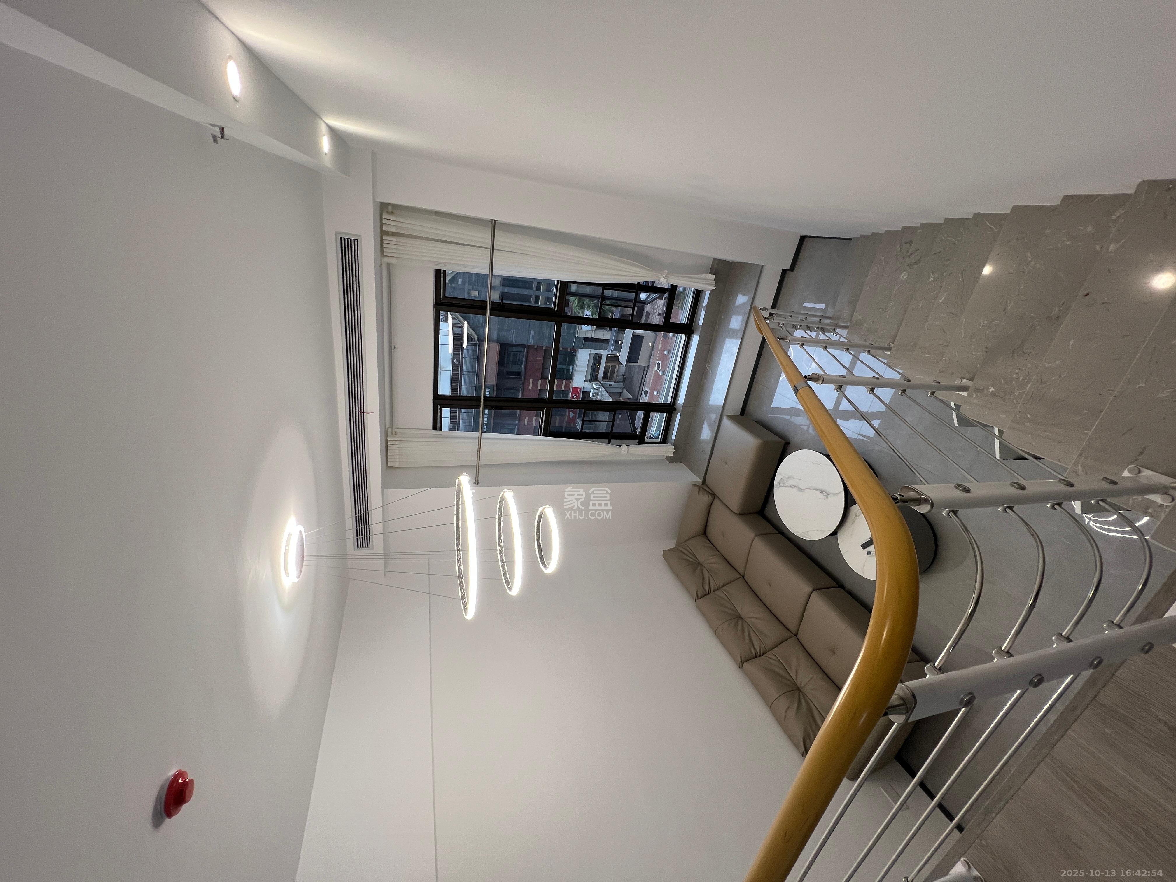 世茂璀璨天城公寓 1室1厅1卫 2000.0元/月 世茂璀璨天城公寓 1室1厅1卫 2000.0元/月室内图