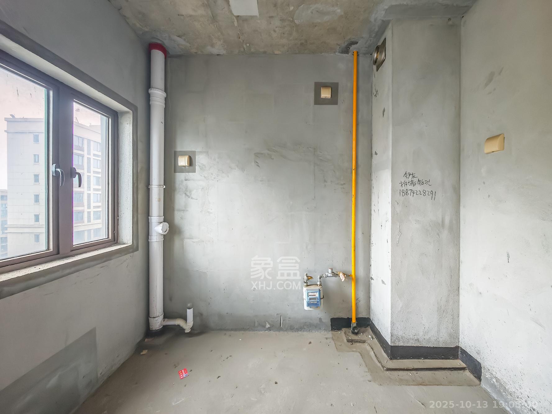 山语城三期  3室2厅2卫    81.6万 山语城三期  3室2厅2卫    81.6万厨房