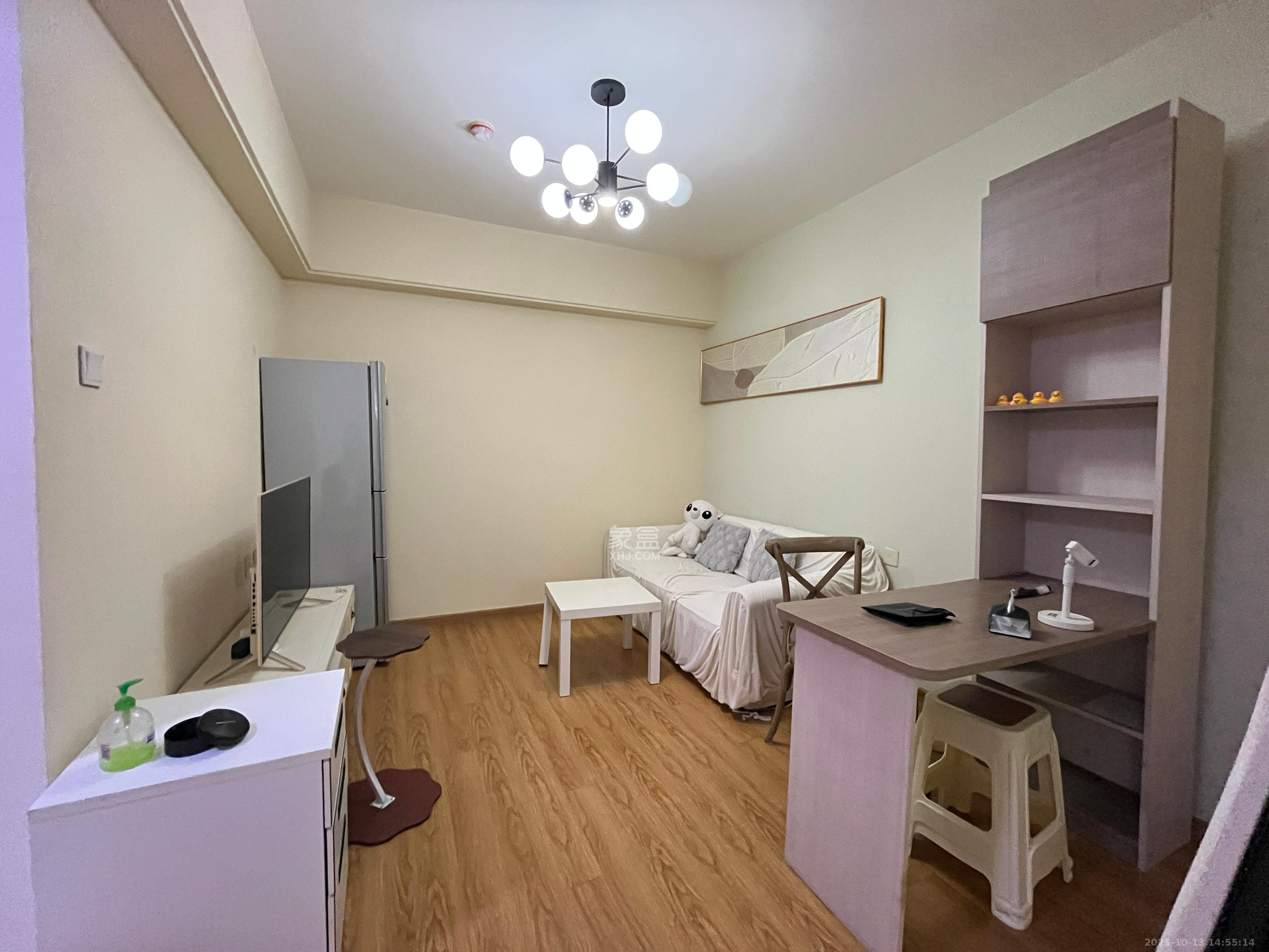 北辰三角洲E3区  1室1厅1卫    2000.0元/月