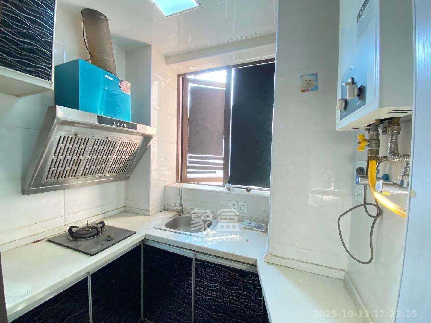 同鑫家园  1室1厅1卫    1300.0元/月 同鑫家园  1室1厅1卫    1300.0元/月室内图