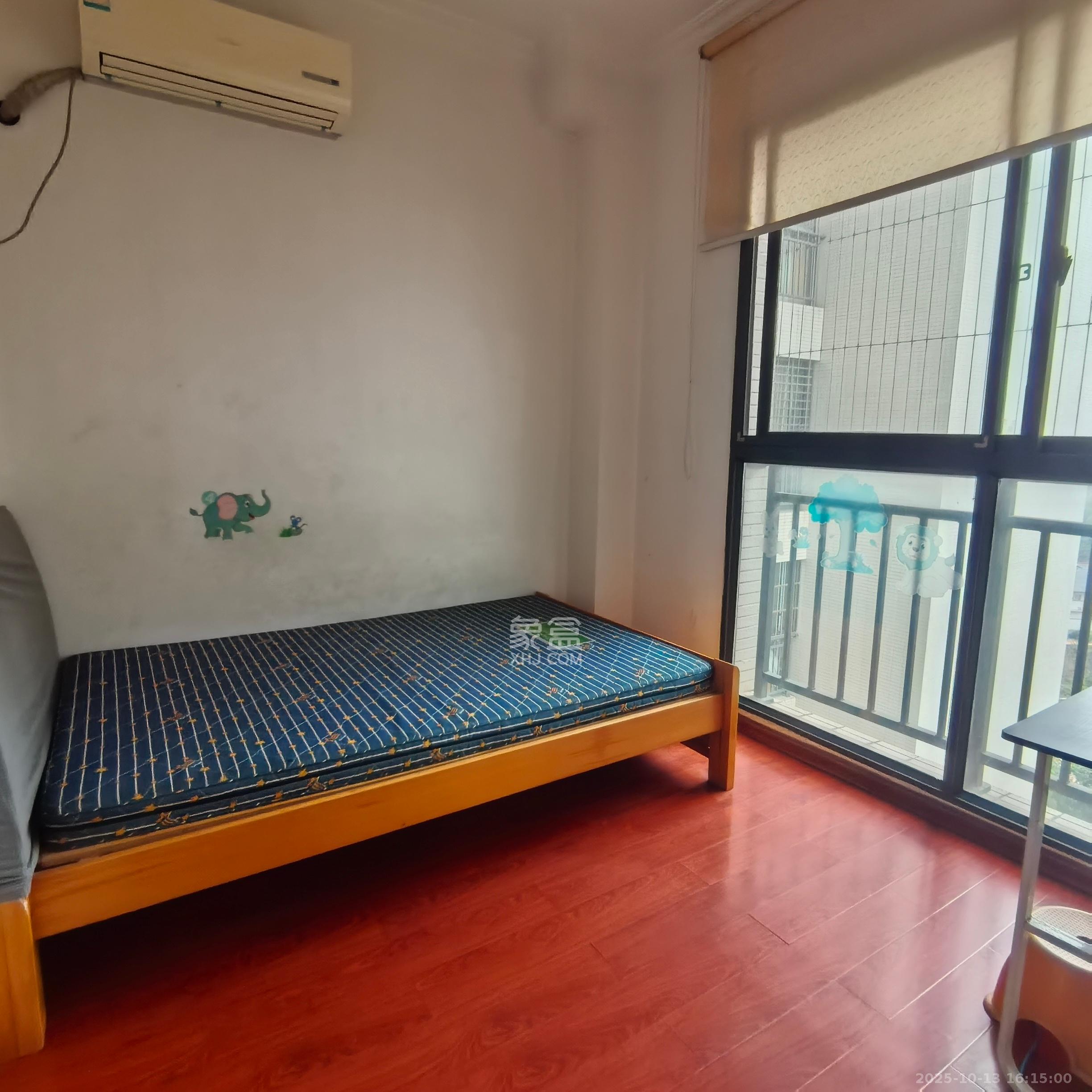 莱茵城  3室2厅1卫    1700.0元/月 莱茵城  3室2厅1卫    1700.0元/月室内图