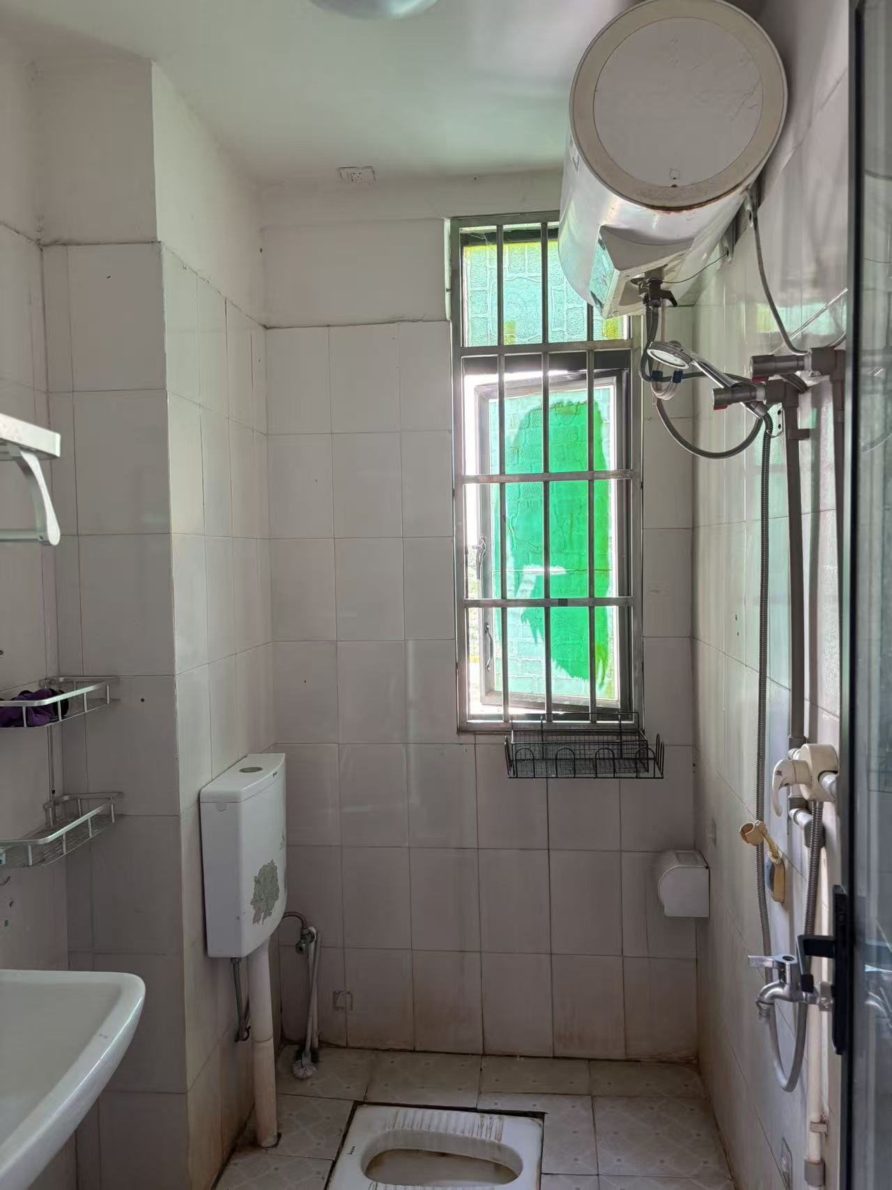 西海岸镇海小区  1室1厅1卫    800.0元/月室内图