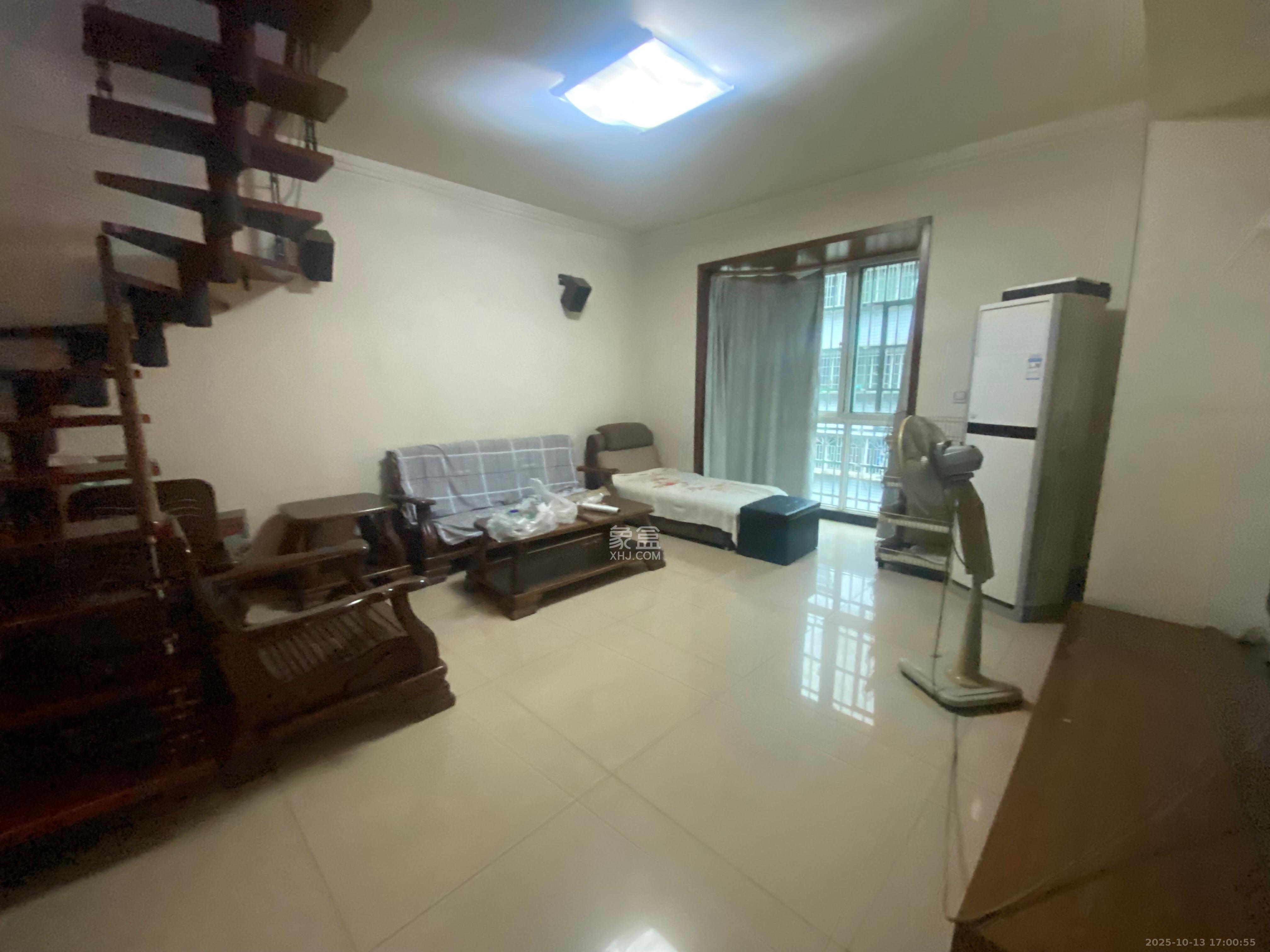 五一新村安置小区（永定社区、永兴社区、永祥社区）  3室2厅1卫    3200.0元/月