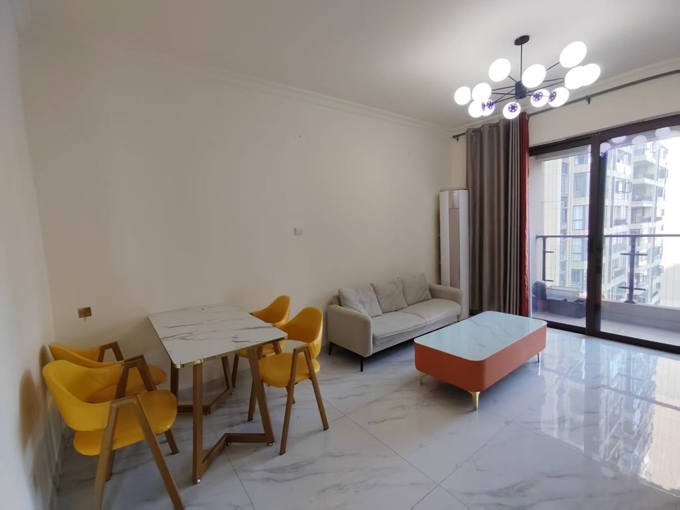 华耀碧桂园十里江湾誉峯  2室1厅1卫    1800.0元/月