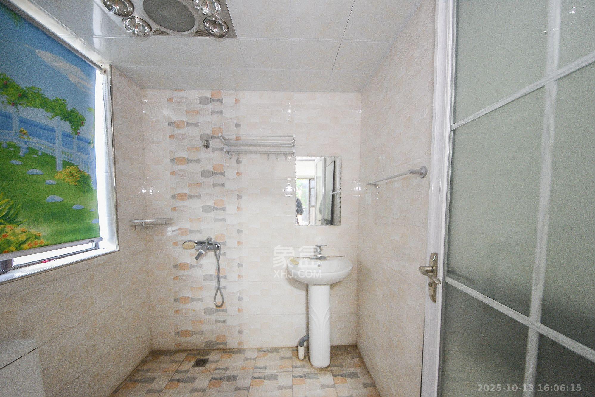 大鸿杰座 3室2厅1卫 3000.0元/月 大鸿杰座 3室2厅1卫 3000.0元/月室内图