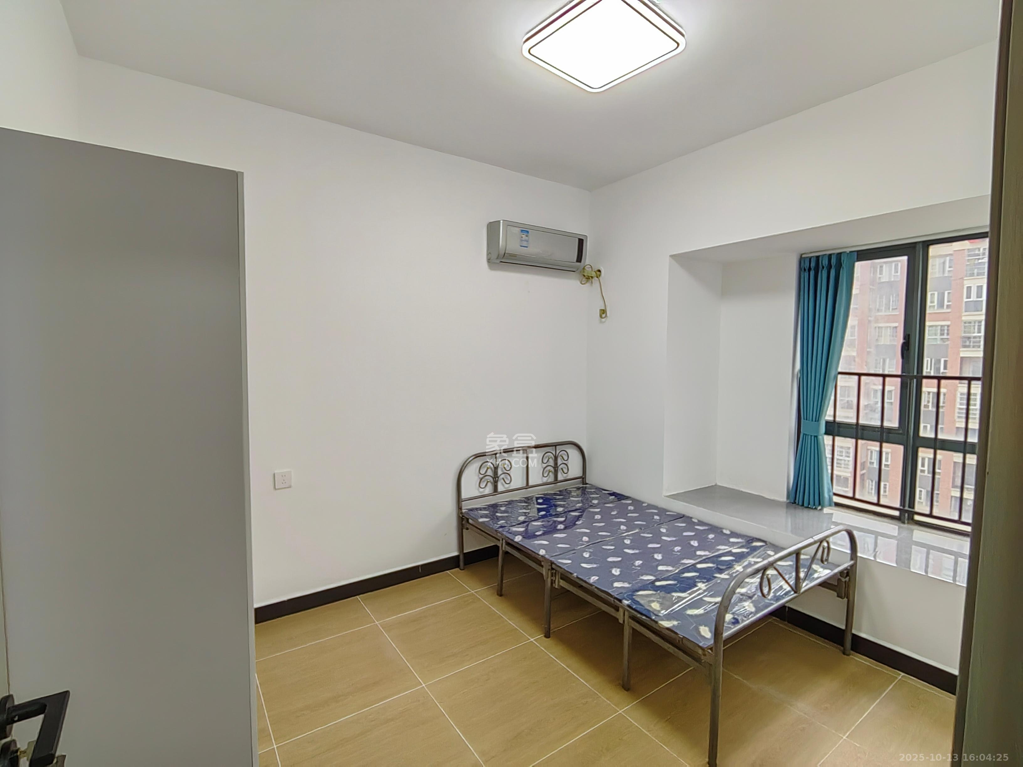 五矿紫湖香醍  4室2厅1卫    2700.0元/月室内图