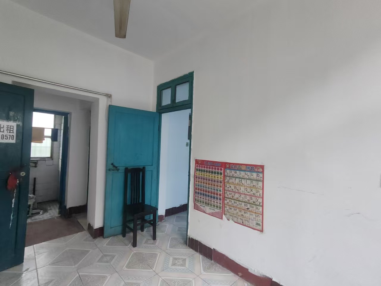 梓园社区(麻纺厂宿舍) 2室1厅1卫 500.0元/月 梓园社区(麻纺厂宿舍) 2室1厅1卫 500.0元/月室内图