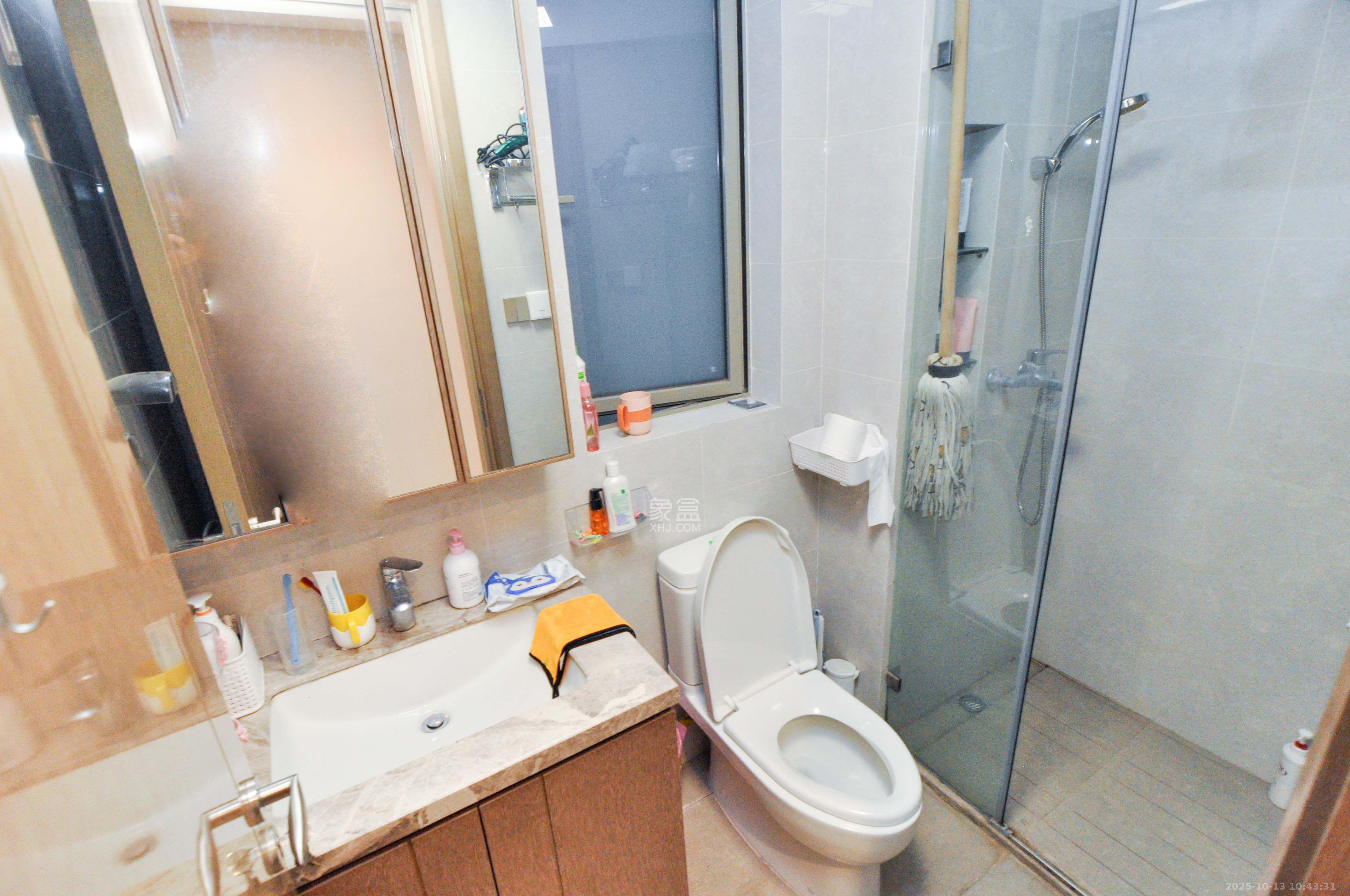 梅溪湖金茂湾 4室2厅2卫 3000.0元/月 梅溪湖金茂湾 4室2厅2卫 3000.0元/月室内图