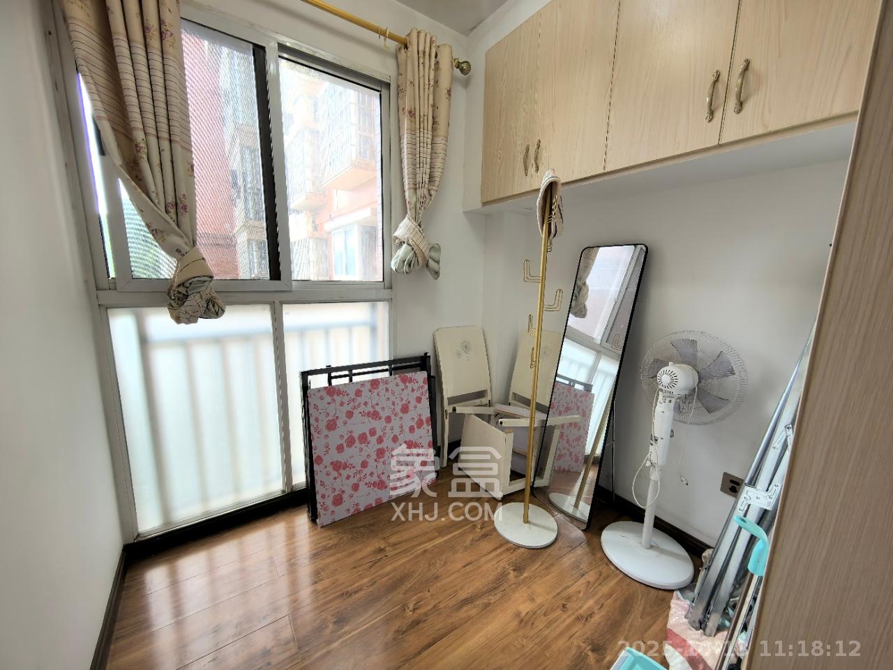 凯富漫城 2室2厅1卫 1400.0元/月 凯富漫城 2室2厅1卫 1400.0元/月室内图