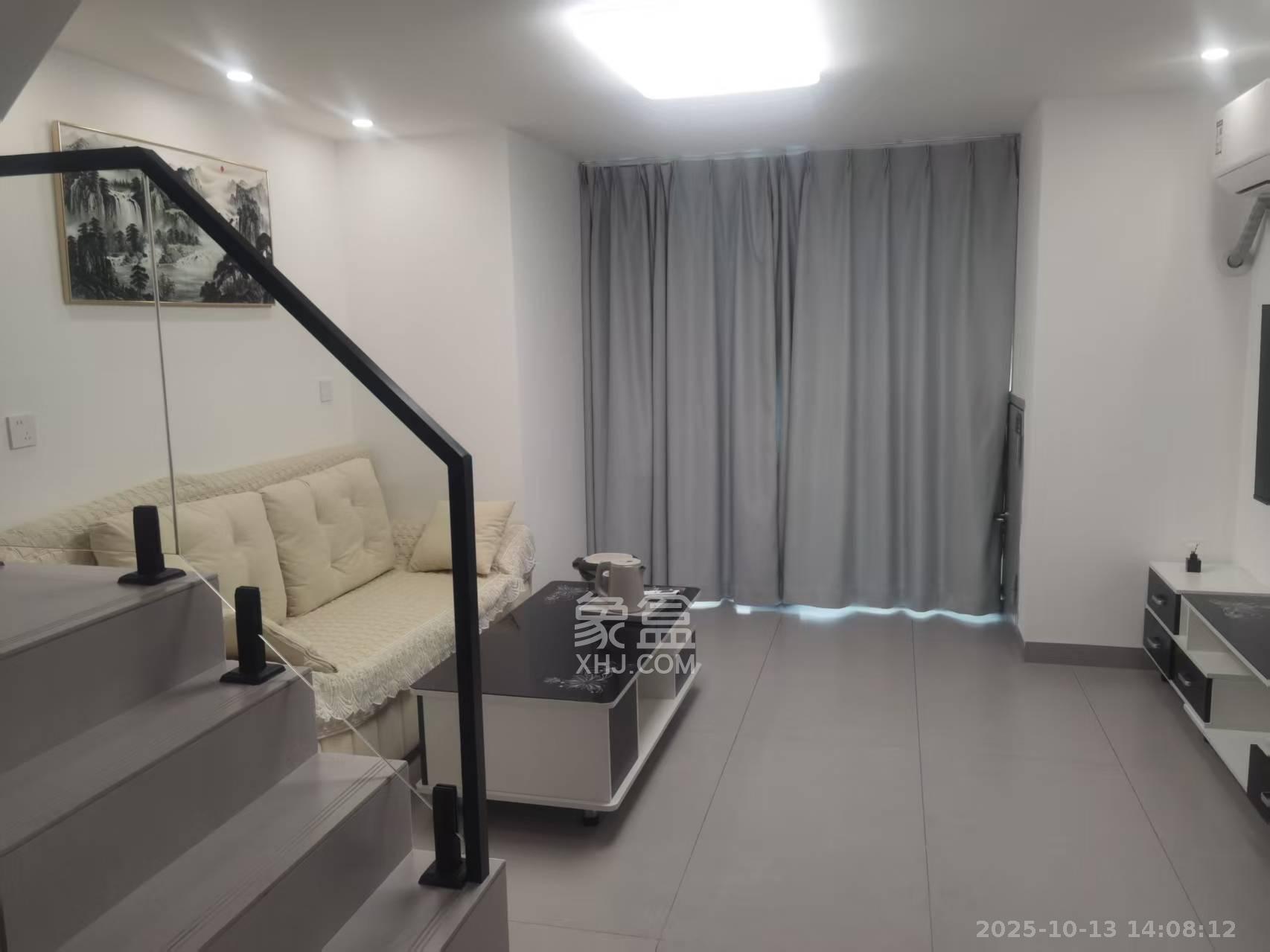 绿地V岛  1室1厅1卫    2200.0元/月 绿地V岛  1室1厅1卫    2200.0元/月室内图