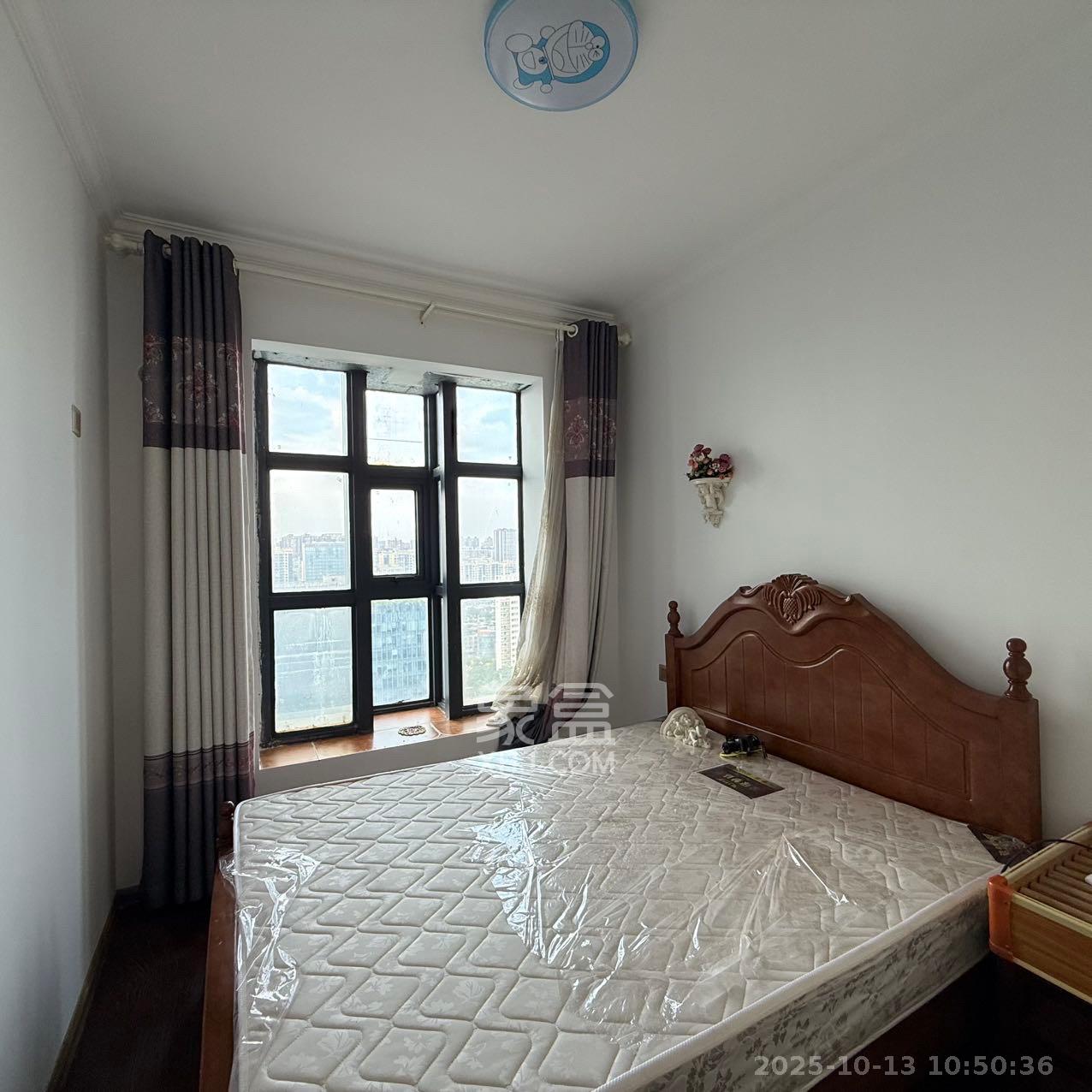 湘府9号  3室2厅2卫    3000.0元/月室内图