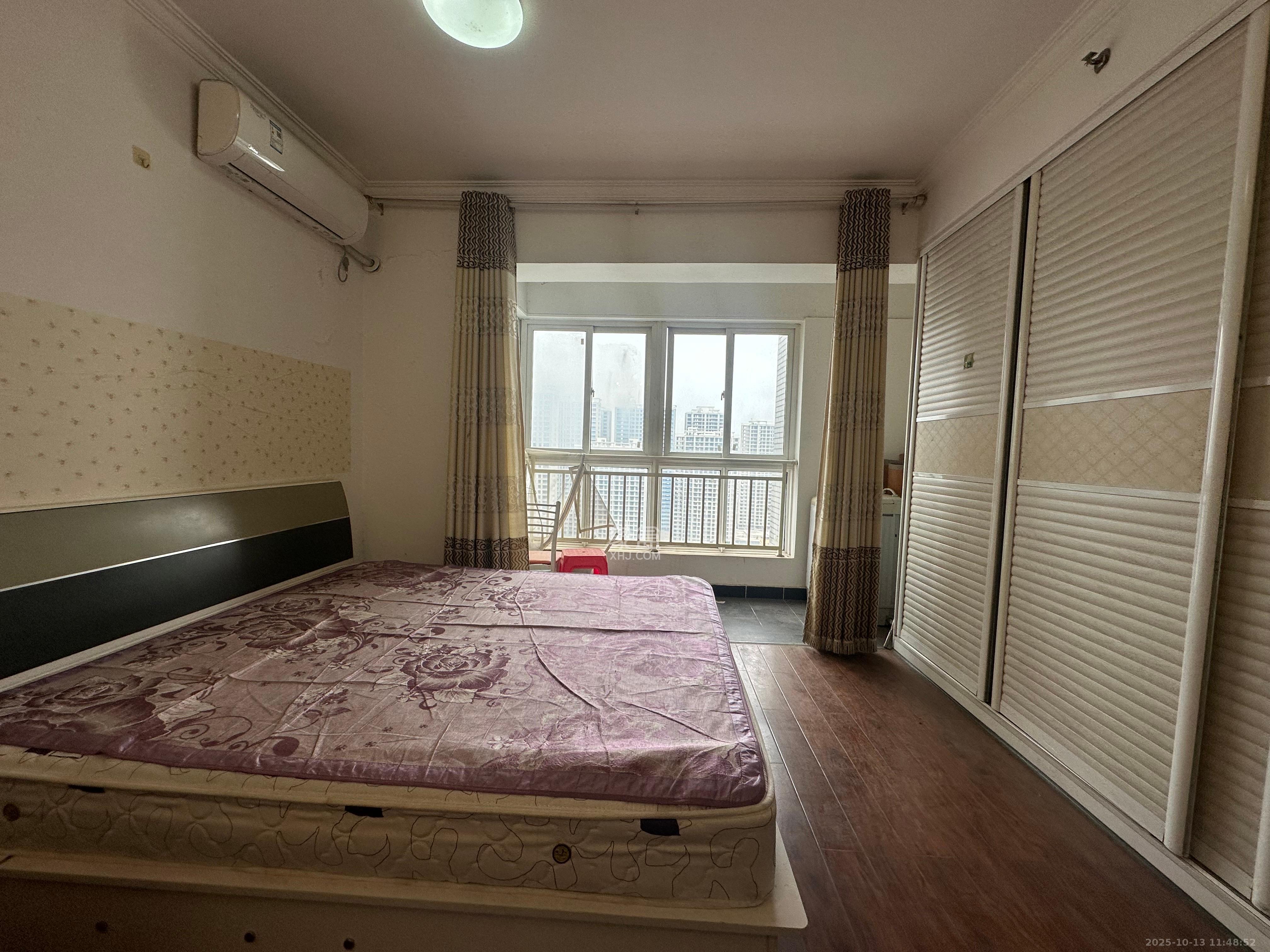 时代星城  1室1厅1卫    1000.0元/月室内图