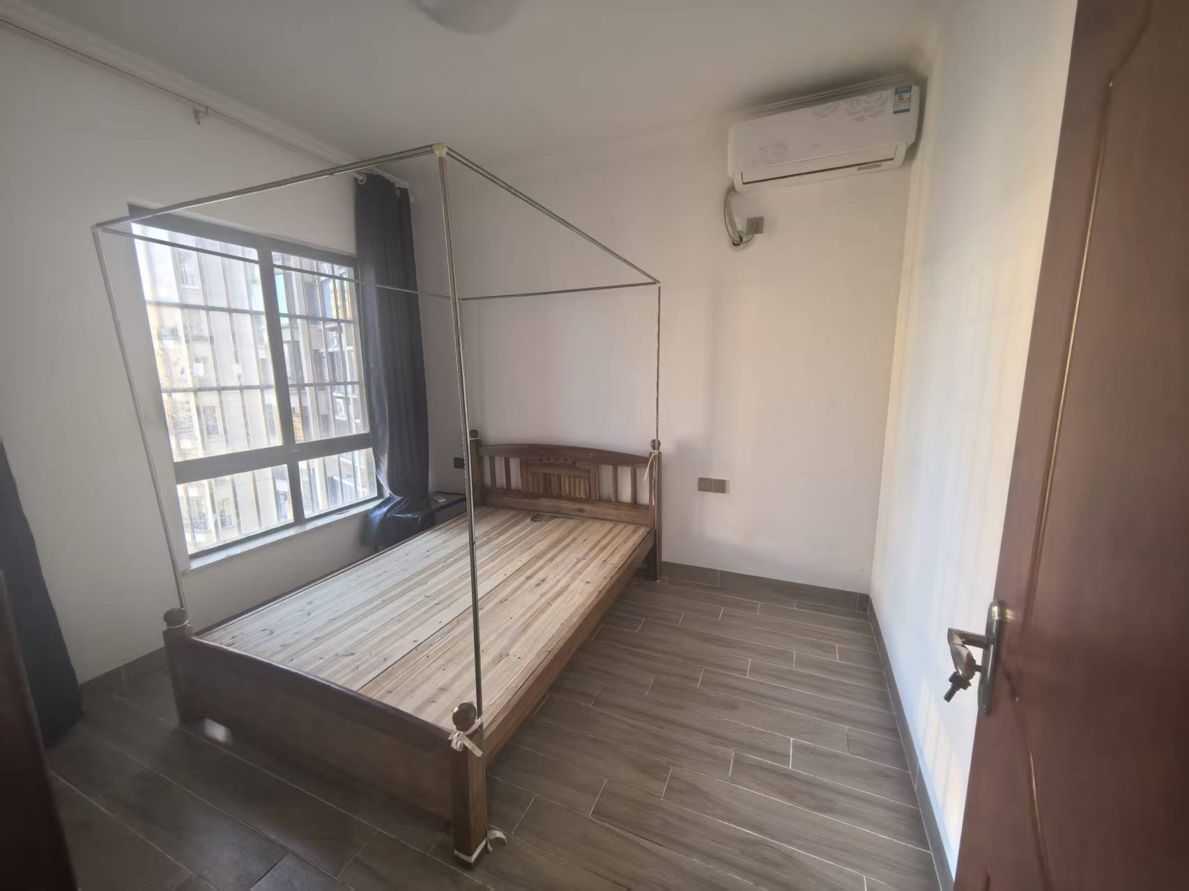 和风江岸 3室2厅1卫 3200.0元/月 和风江岸 3室2厅1卫 3200.0元/月室内图