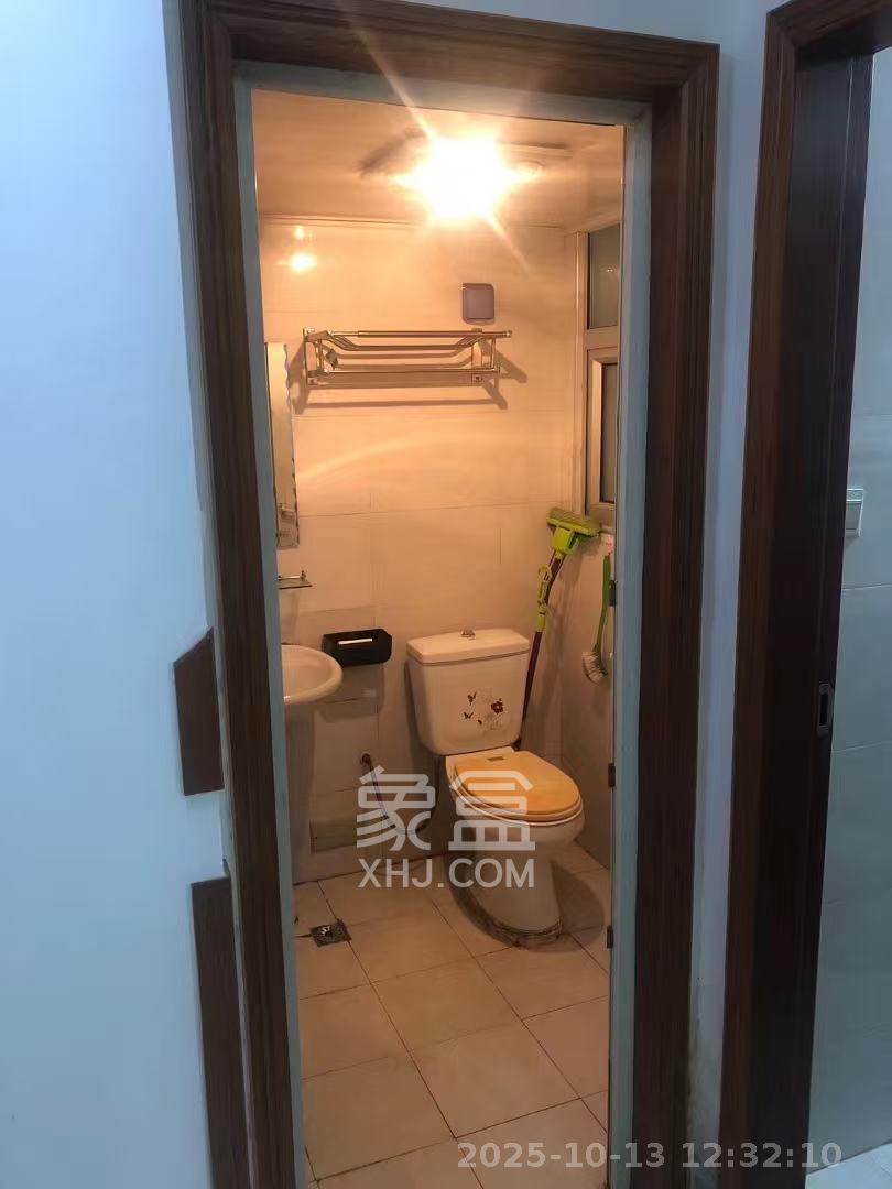 凯通国际城(凯通朝庭) 2室1厅1卫 2100.0元/月 凯通国际城(凯通朝庭) 2室1厅1卫 2100.0元/月室内图