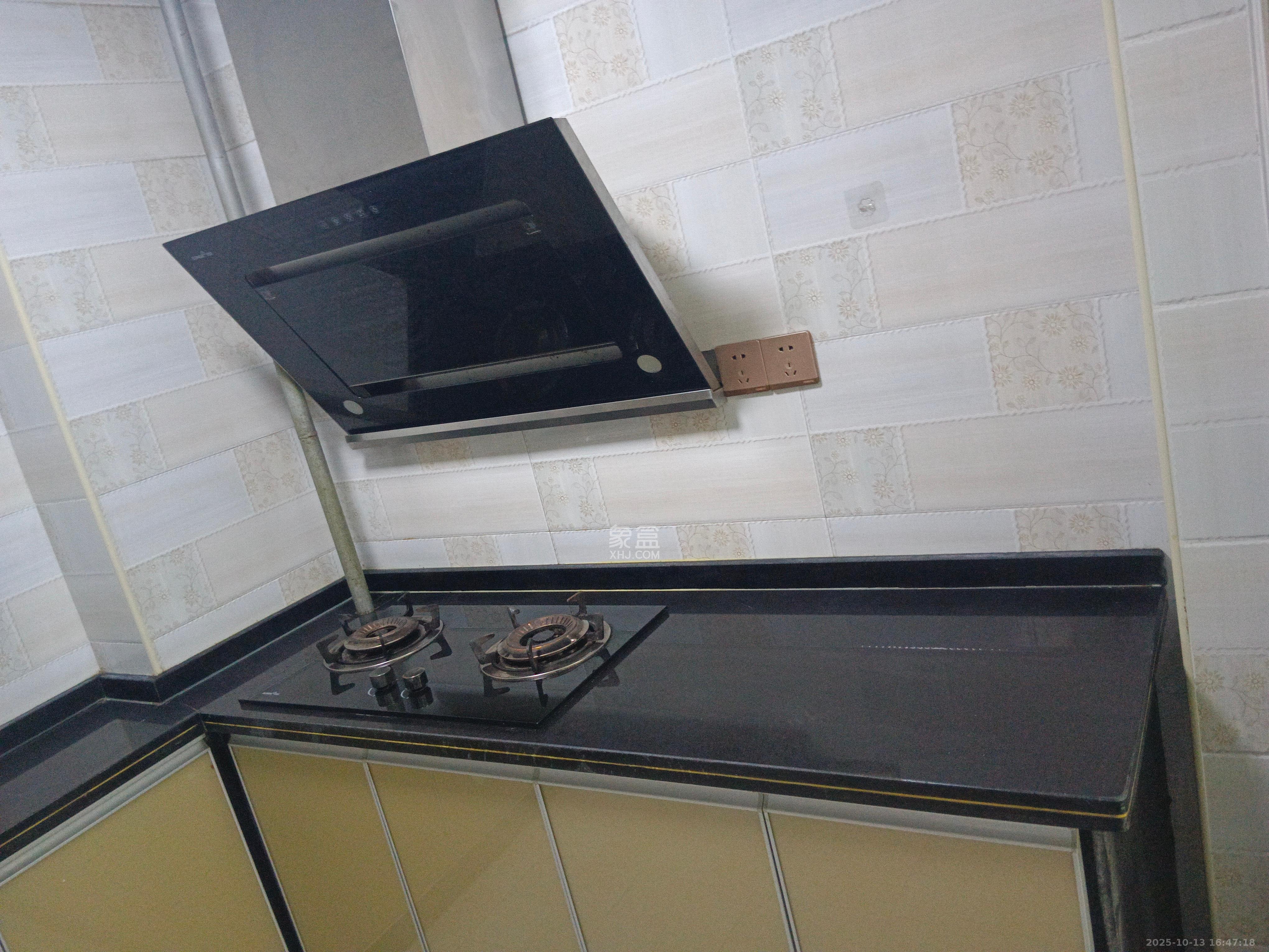 嘉顺苑 2室2厅1卫 2000.0元/月 嘉顺苑 2室2厅1卫 2000.0元/月室内图