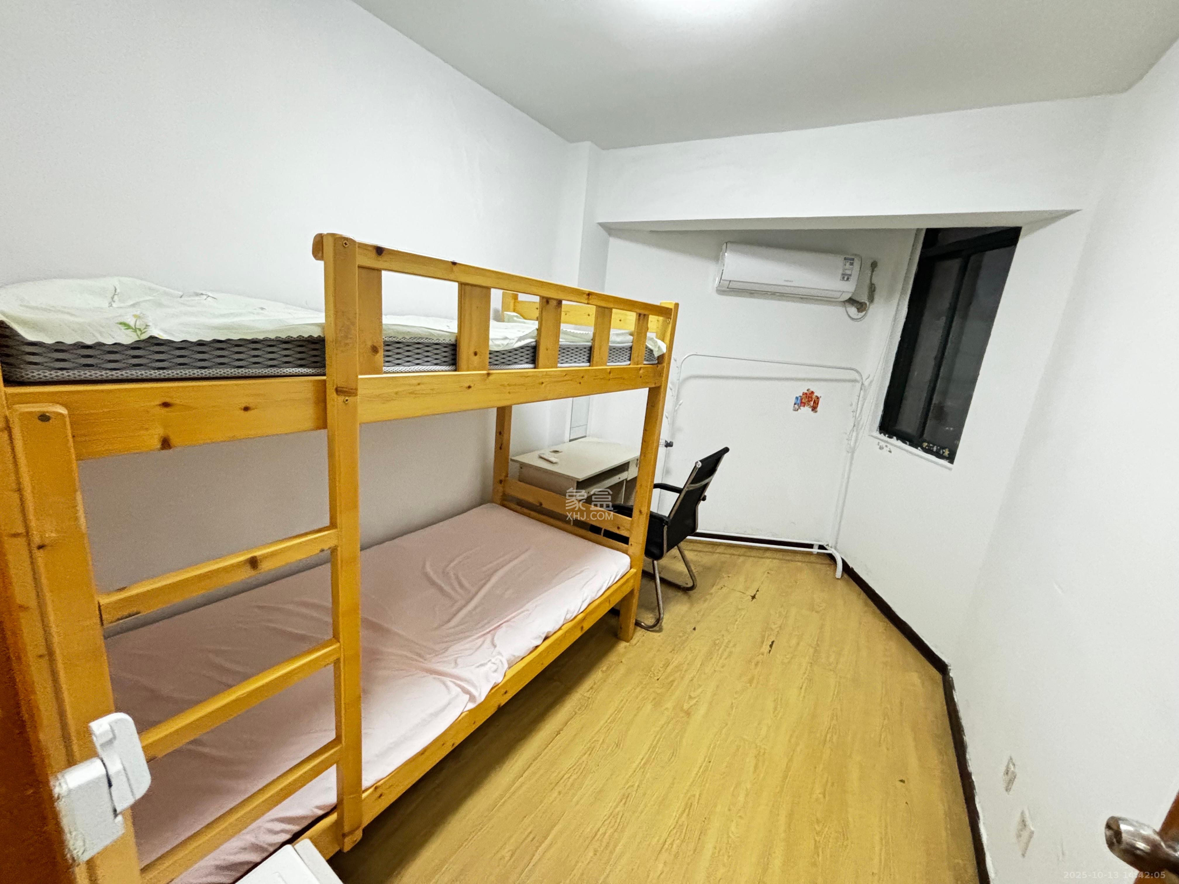 上东印象  3室1厅1卫    2400.0元/月 上东印象  3室1厅1卫    2400.0元/月室内图