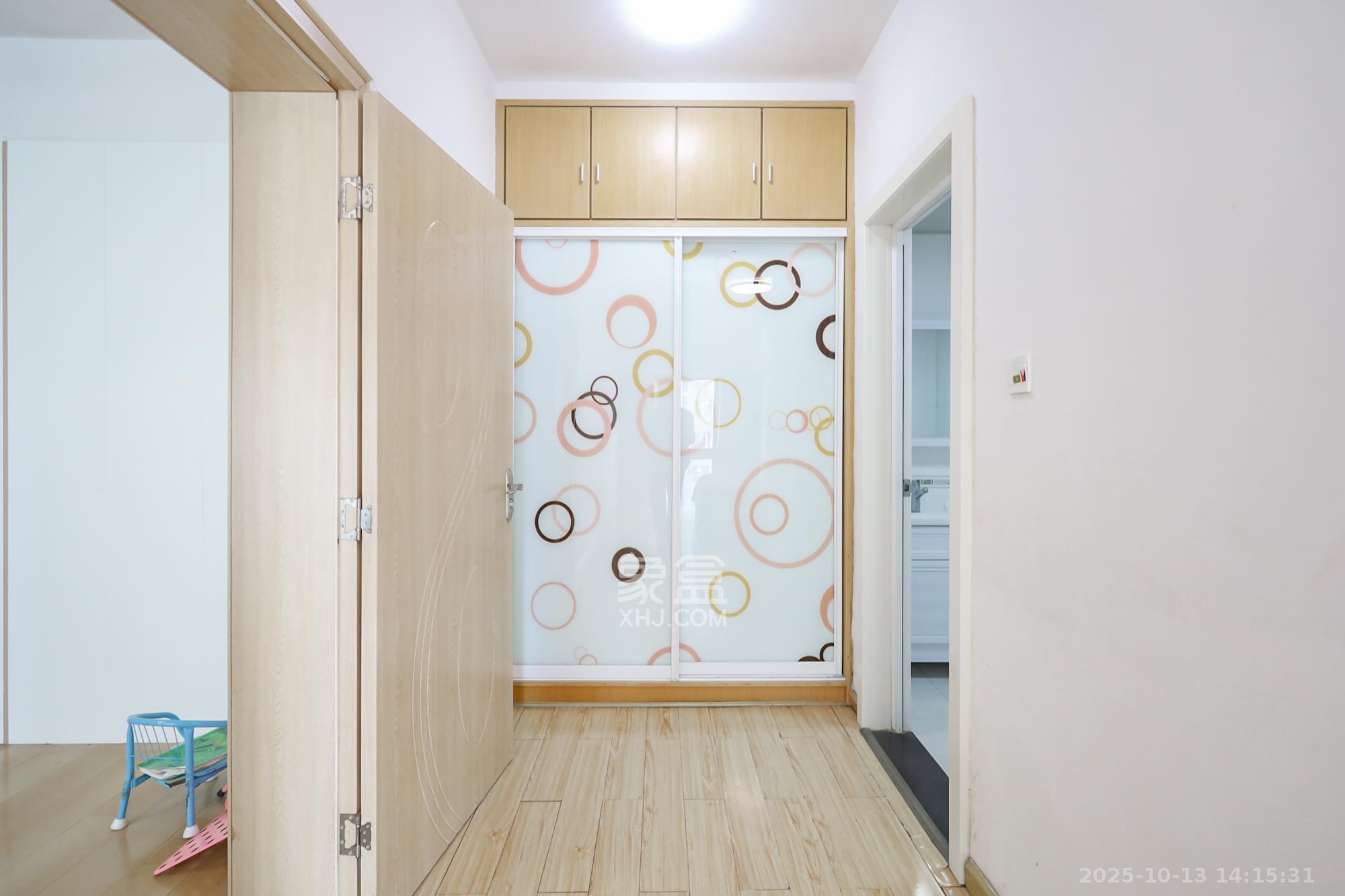 美林银谷  3室2厅2卫    110.0万其他