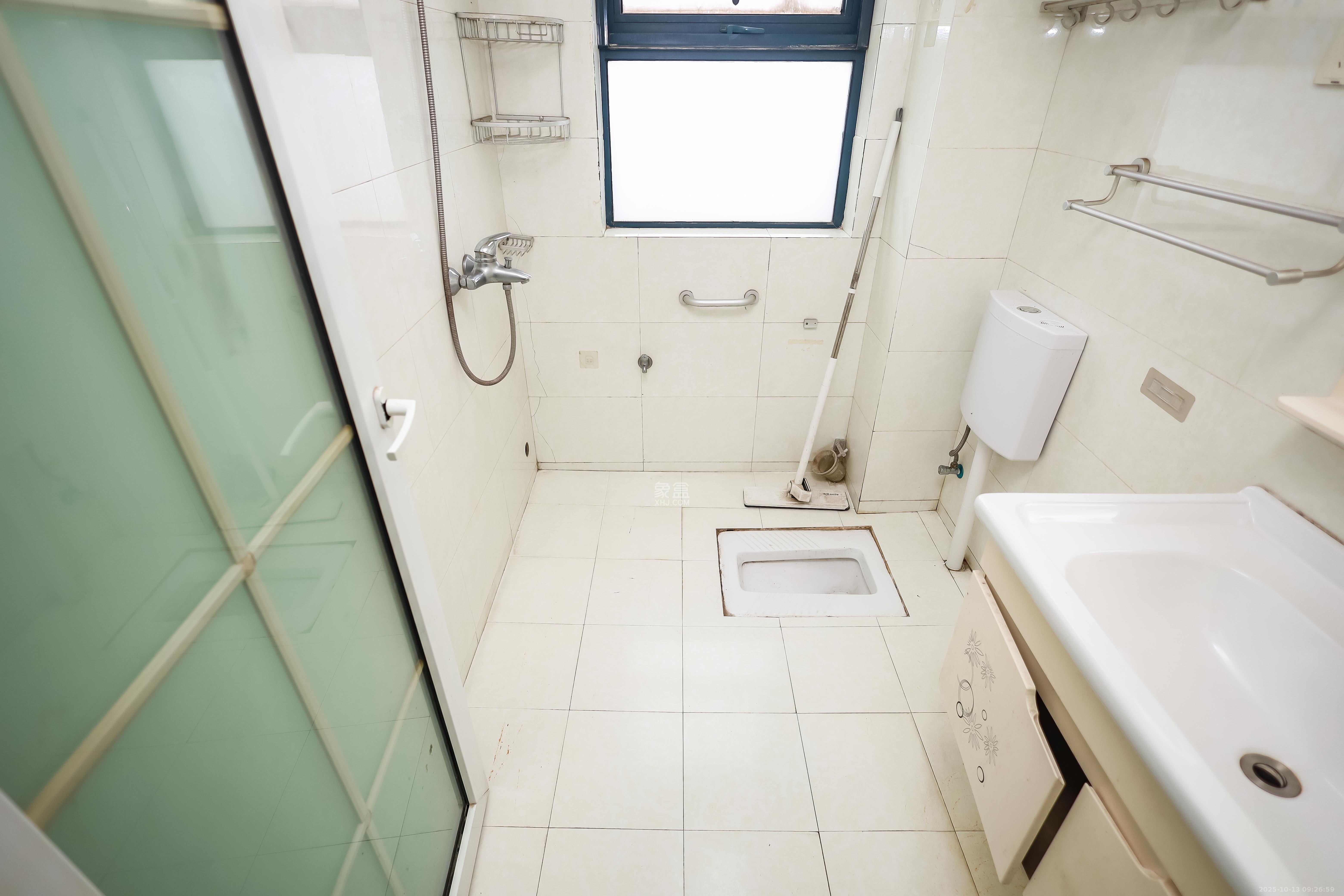 北京御园一二期(国泰嘉园)  3室2厅1卫    1900.0元/月 北京御园一二期(国泰嘉园)  3室2厅1卫    1900.0元/月室内图