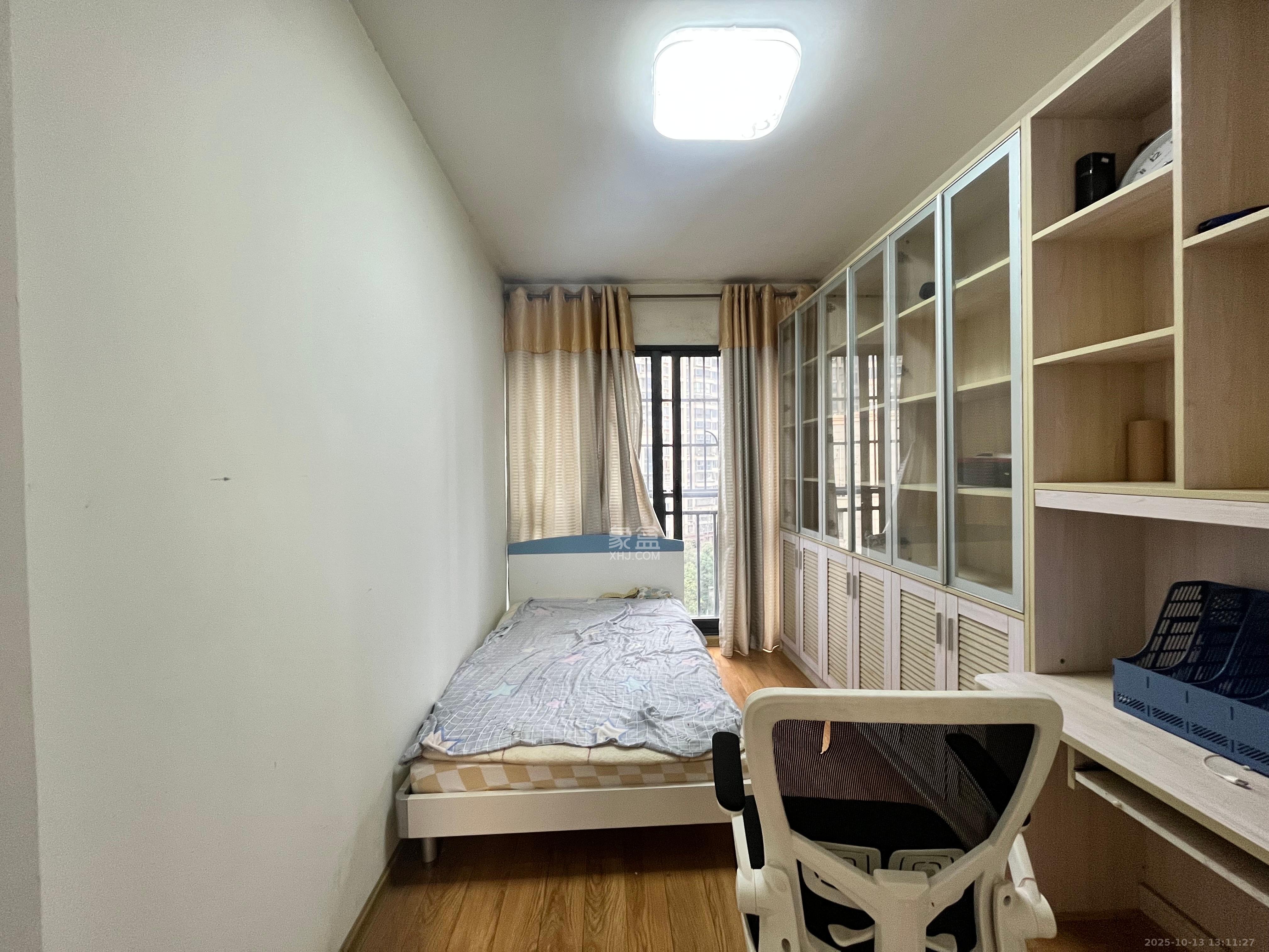 保利麓谷林语B区  3室2厅1卫    2300.0元/月 保利麓谷林语B区  3室2厅1卫    2300.0元/月室内图